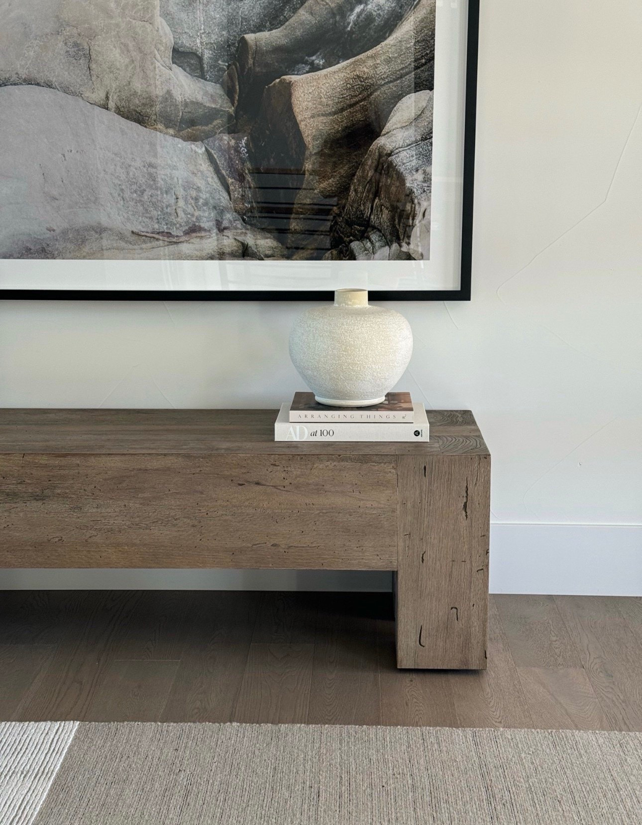 Modern
Home decor 
Neutral 
Bench 
Rug 
Runner 
Decor 


#LTKHome #LTKdayinmylife #LTKOver40