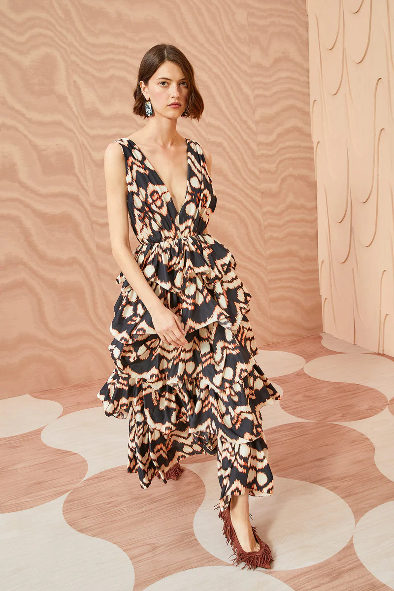 Dephne Dress

      Obsidian | Ulla Johnson