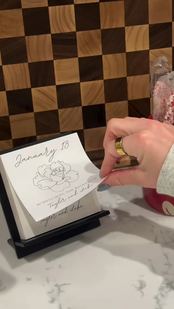 Tuesday vlog ☕️🫐🐶💓

#LTKFindsUnder50 #LTKHome #LTKSaleAlert