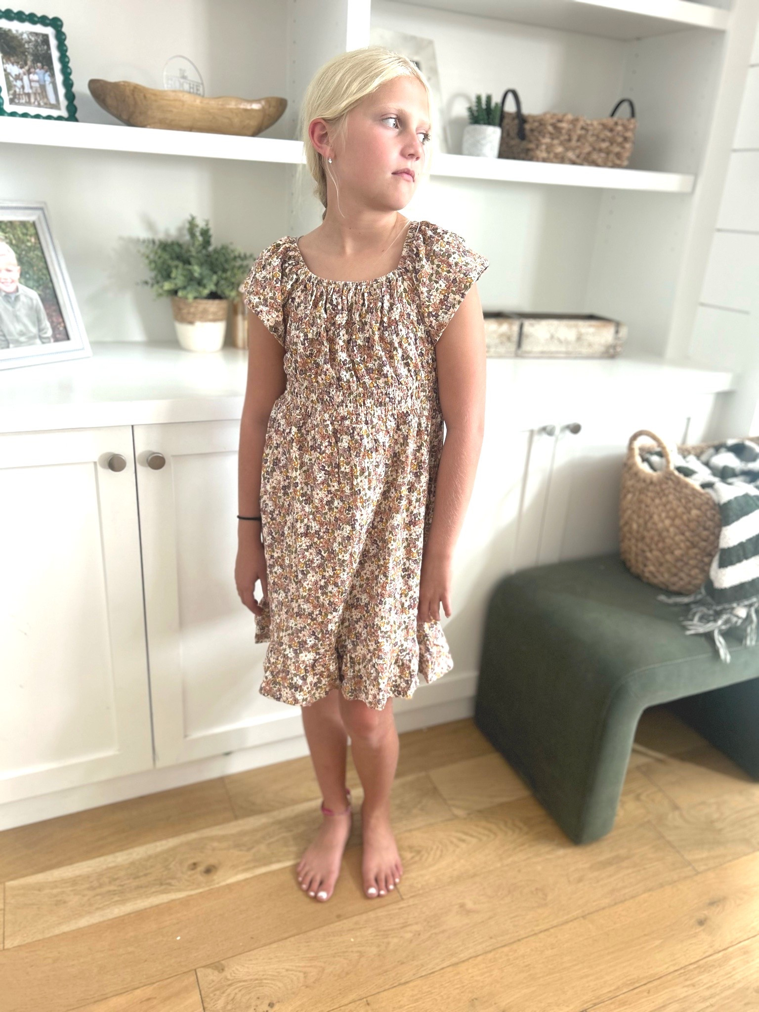 The prettiest Fall dress for your girls! We adore this line of kids clothing! They’re perfect for family photos! #ad #kohlspartner @kohls  #kohls #kohlsfinds