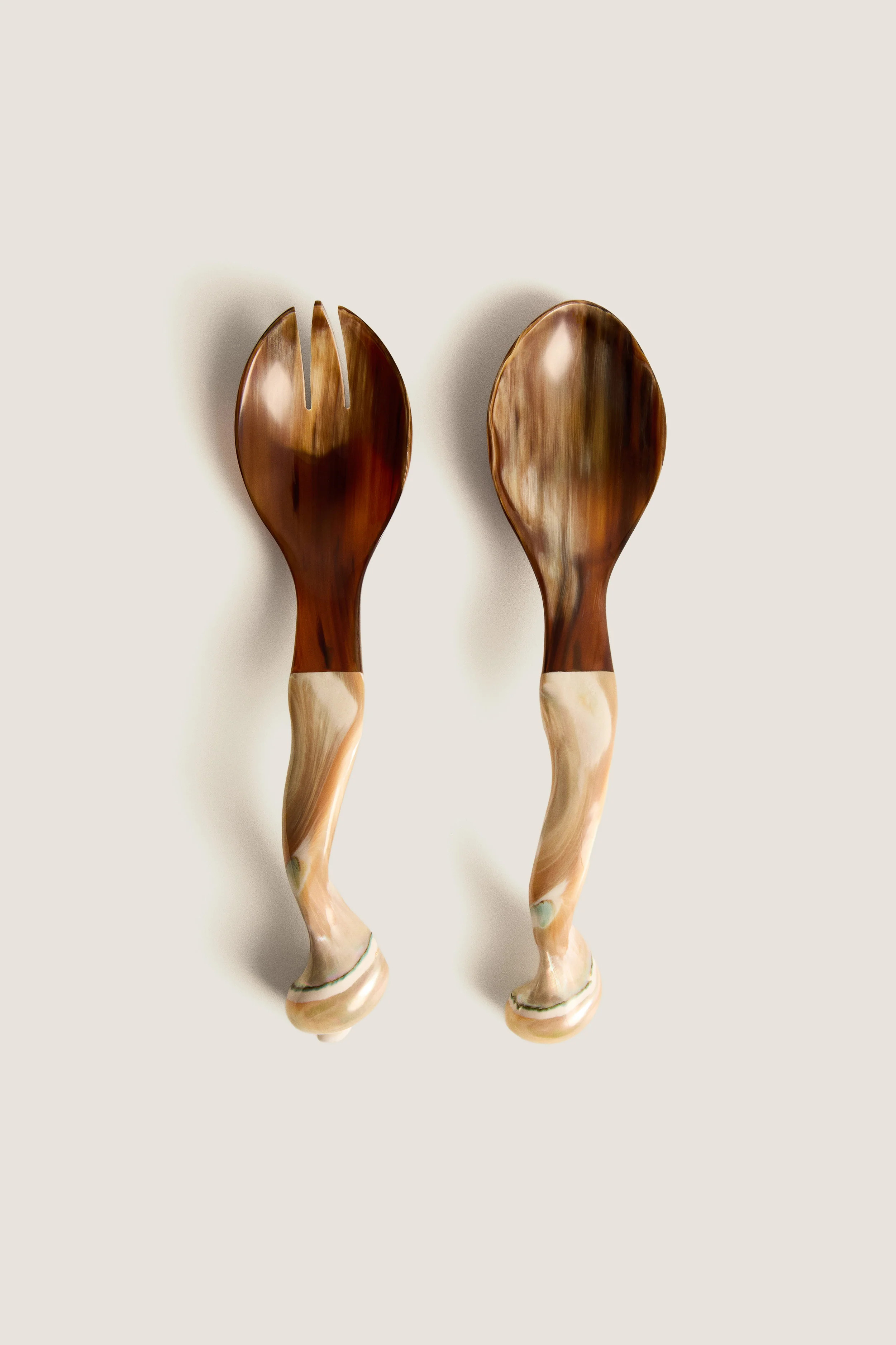 Natural Horn and Shell Seychelles Servers | Tuckernuck (US)