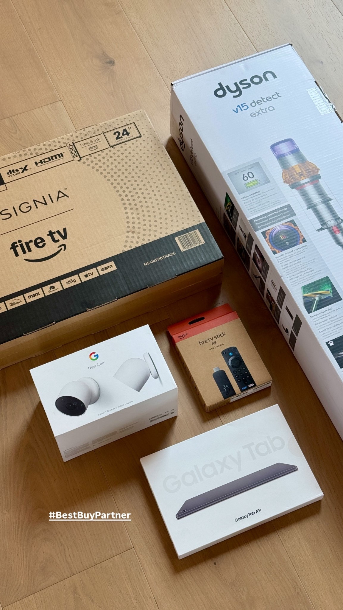 #BestBuyPartner ✨ I pulled together some of my favorite tech picks from Best Buy’s Techtober Sale, happening now through 10/12/25. From smart home security to everyday essentials like tablets and TVs, there’s something for every part of the house. Save big now at Best Buy’s Techtober Sale, now through Sunday, 10/12/25. Shop everything directly in this post ⬆️ @bestbuy