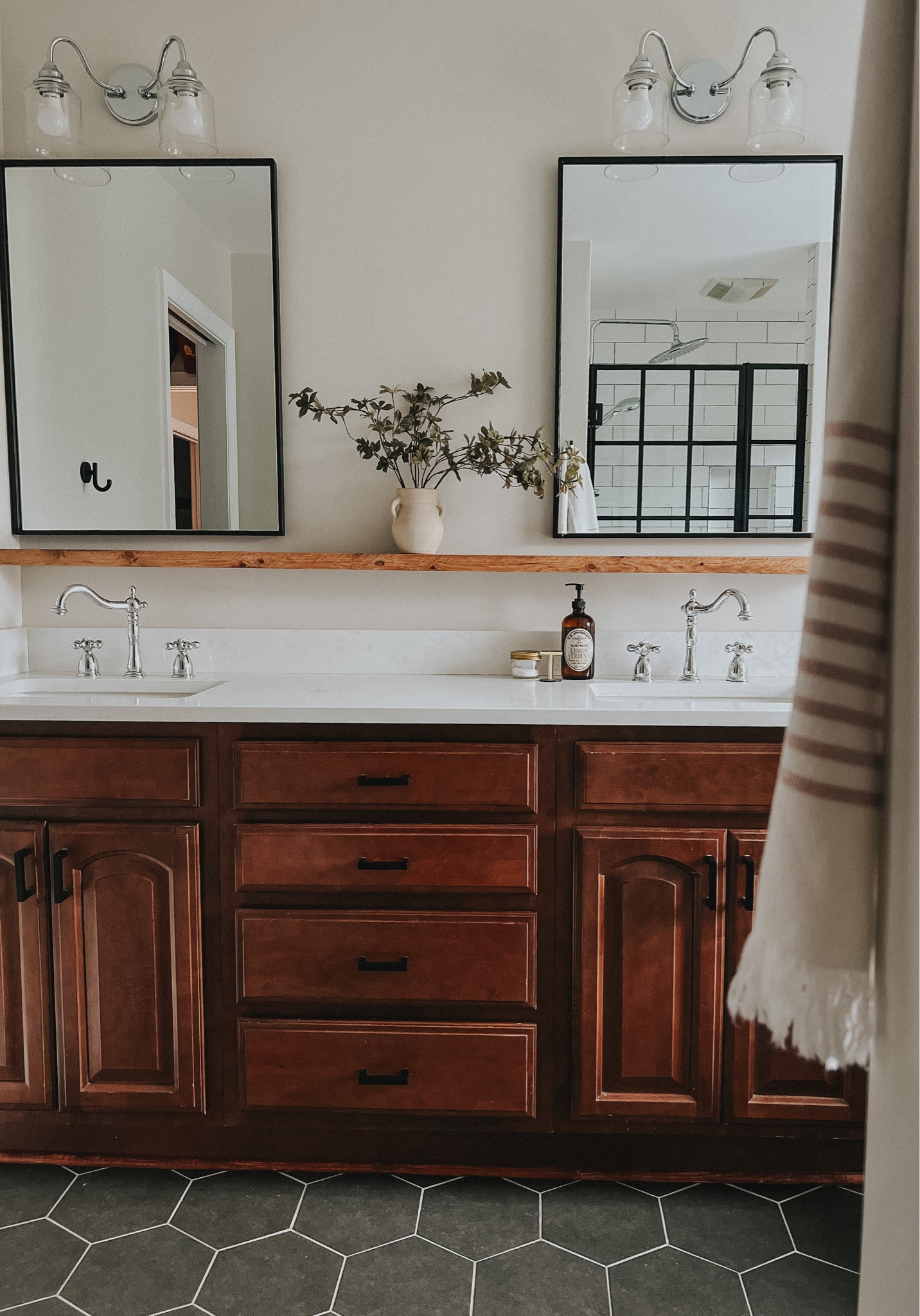 Bathroom remodel, primary bath, bath design , repurposed Vanity 

#LTKhome
