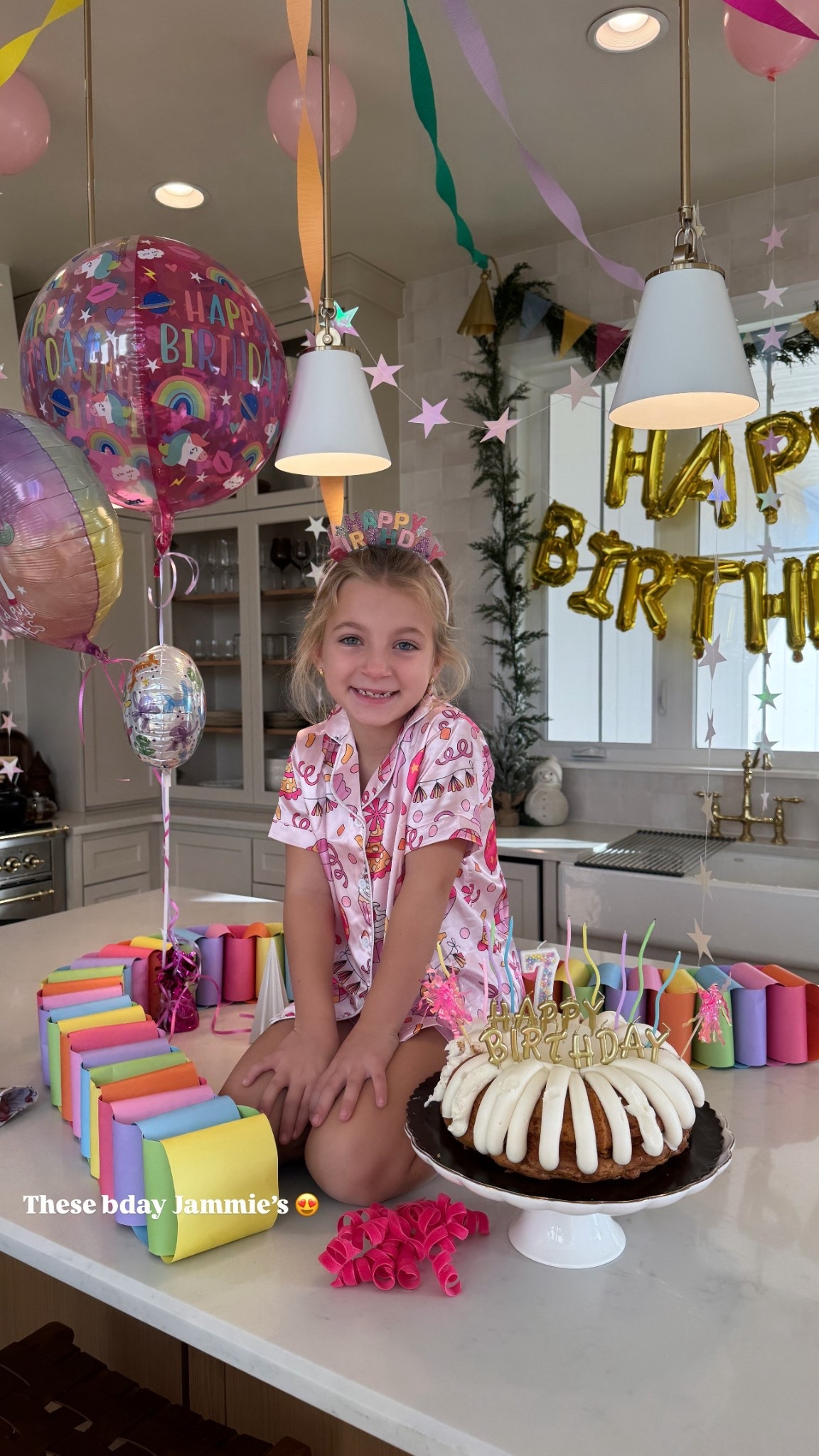 Cutest birthday girl Jammie’s 😍


birthday girl
Birthday decorations 
Birthday party


#LTKKids #LTKGiftGuide #LTKvlog