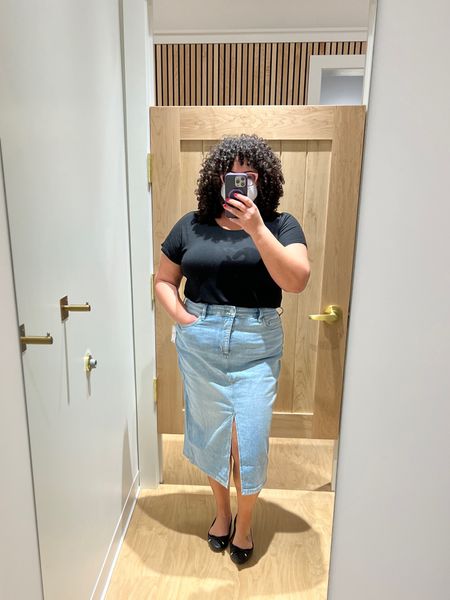 High waisted midi-length denim skirt with front slit. #sponsored

Comes in two different washes and will be very on trend for spring and summer! 

I sized up in this one.

#LTKfindsunder100 #LTKover40 #LTKmidsize