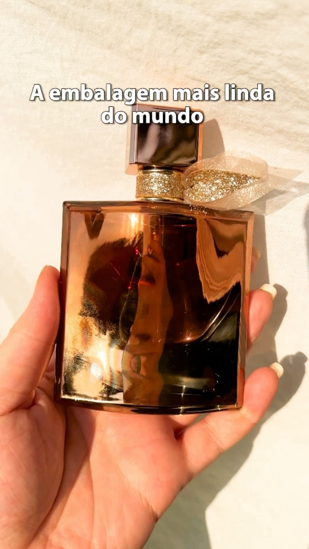 La Vie Est Belle Gold Extrait Lancôme

Fiquei de olho nesse perfume desde que lançou fora do Brasil. Esperando a facada que chegaria por aqui kkk chegou caro como esperado e decidi ver o preço na black Friday 

Não baixou tanto mas eu mereço de presente kkkk

Mesma coisa que o La Vie EDP, só mais puro, mais intenso

#lancome #laviest #perfumes #fragrancias #natalLTK #LTKgift 