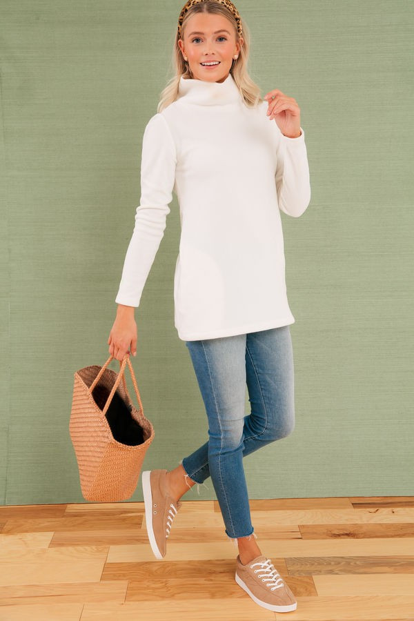 Off White Cobble Hill Turtleneck | Tuckernuck (US)