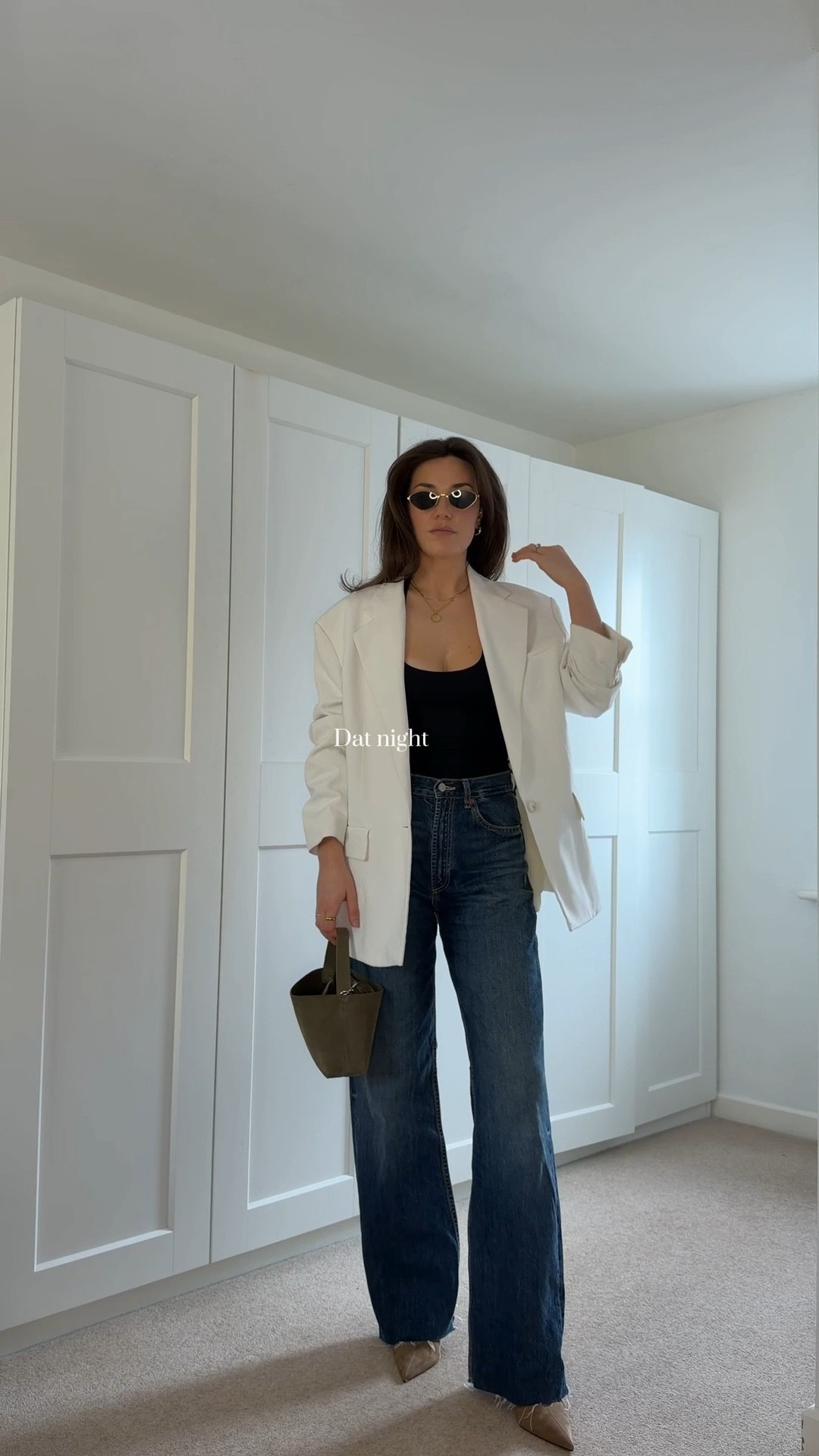 Date night outfit #datenightoutfit #whiteblazeroutfit #outfitoftheday #datenightoutfitideas #outfitinspo