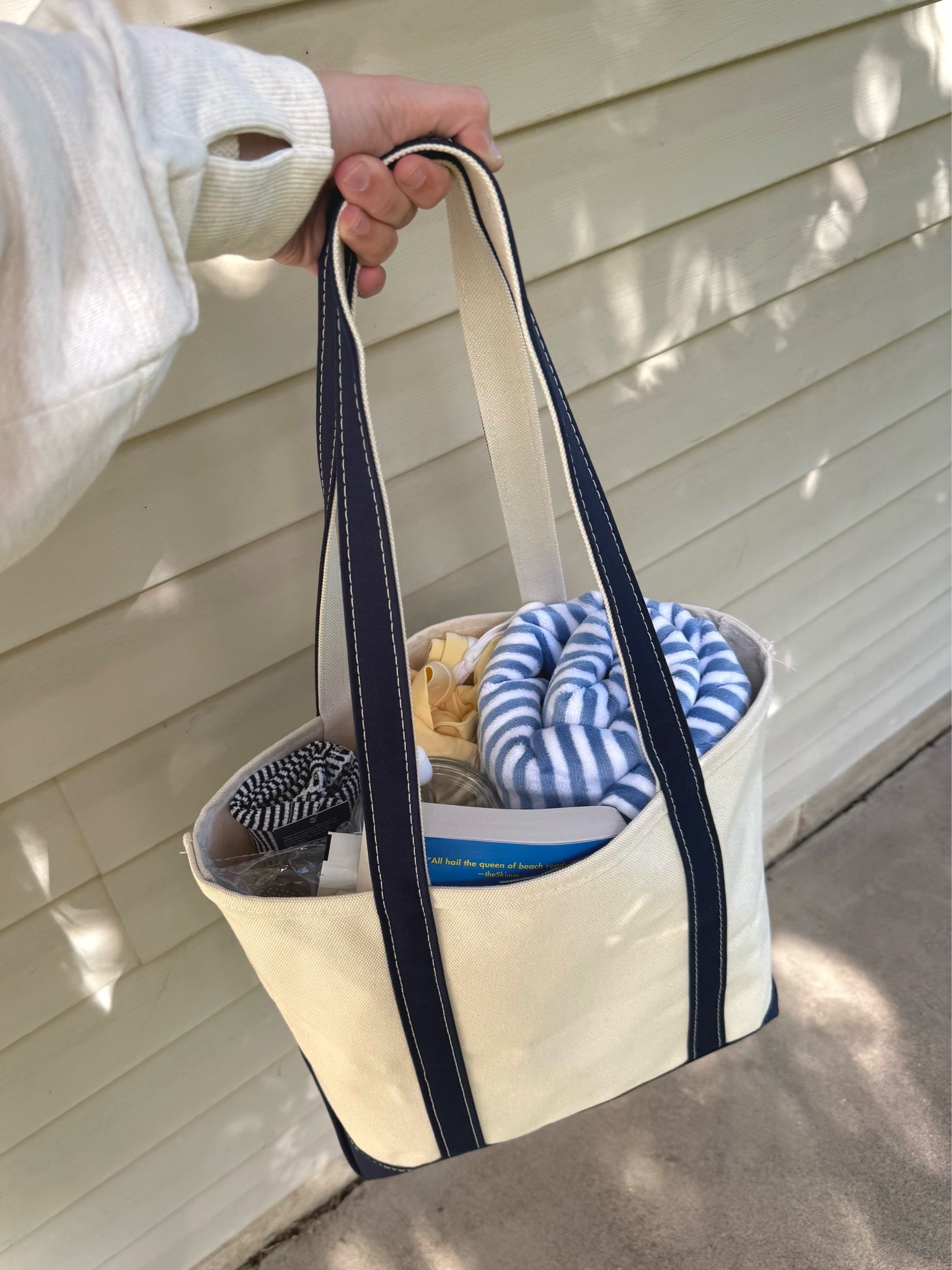 Boat & Tote 💙 size medium w/ long handles

#llbean #totebag #summer #coastal #gifts