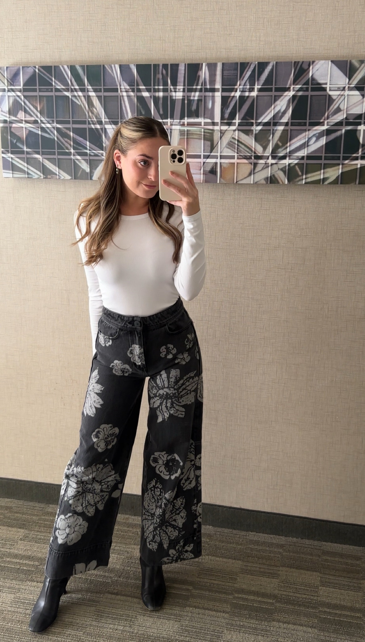 With pants like these, it has to be a good day! Outfit to morning skate in Detroit⬇️

Top: Amazon
Jeans: Free Peolple via Nuuly
Boots: Dolce Vita 


#LTKStyleTip #LTKBeauty #LTKWorkwear