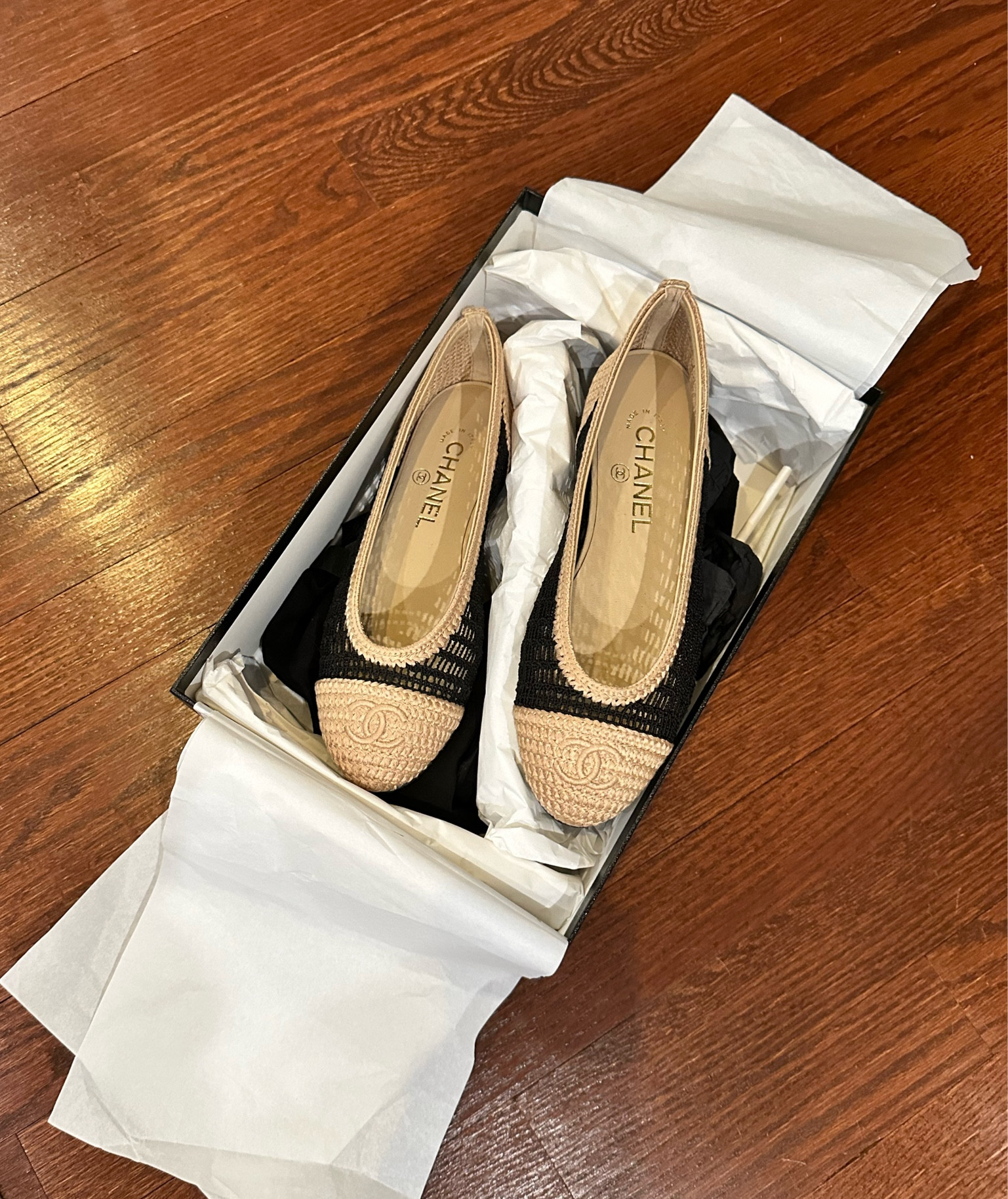 popular shoe for spring: Straw ballet flats 

#LTKStyleTip #LTKSeasonal #LTKShoeCrush