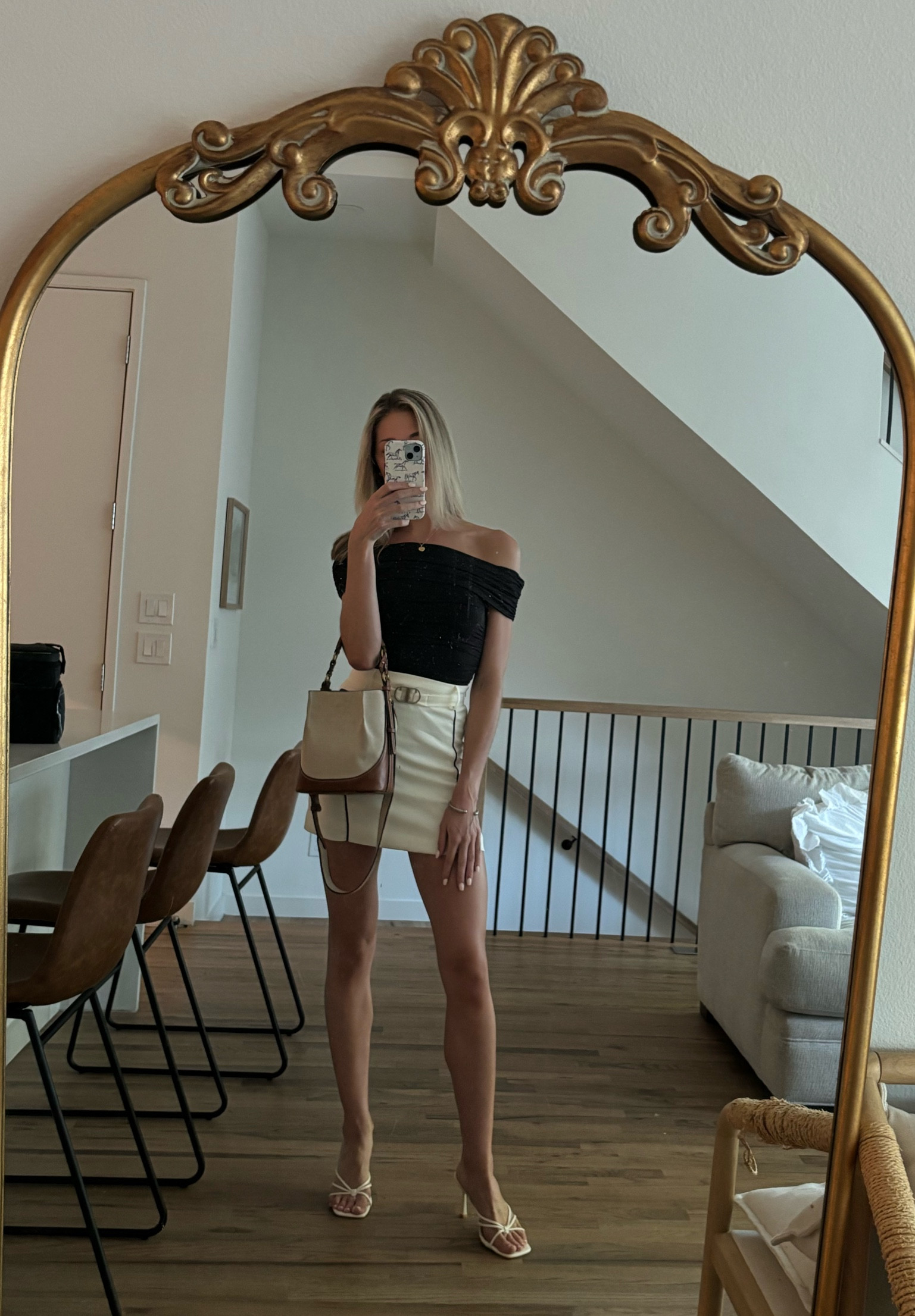 Living in this $9 chic bodysuit from H&M lately 🥰😍

#LTKStyleTip #LTKFindsUnder50 #LTKSeasonal