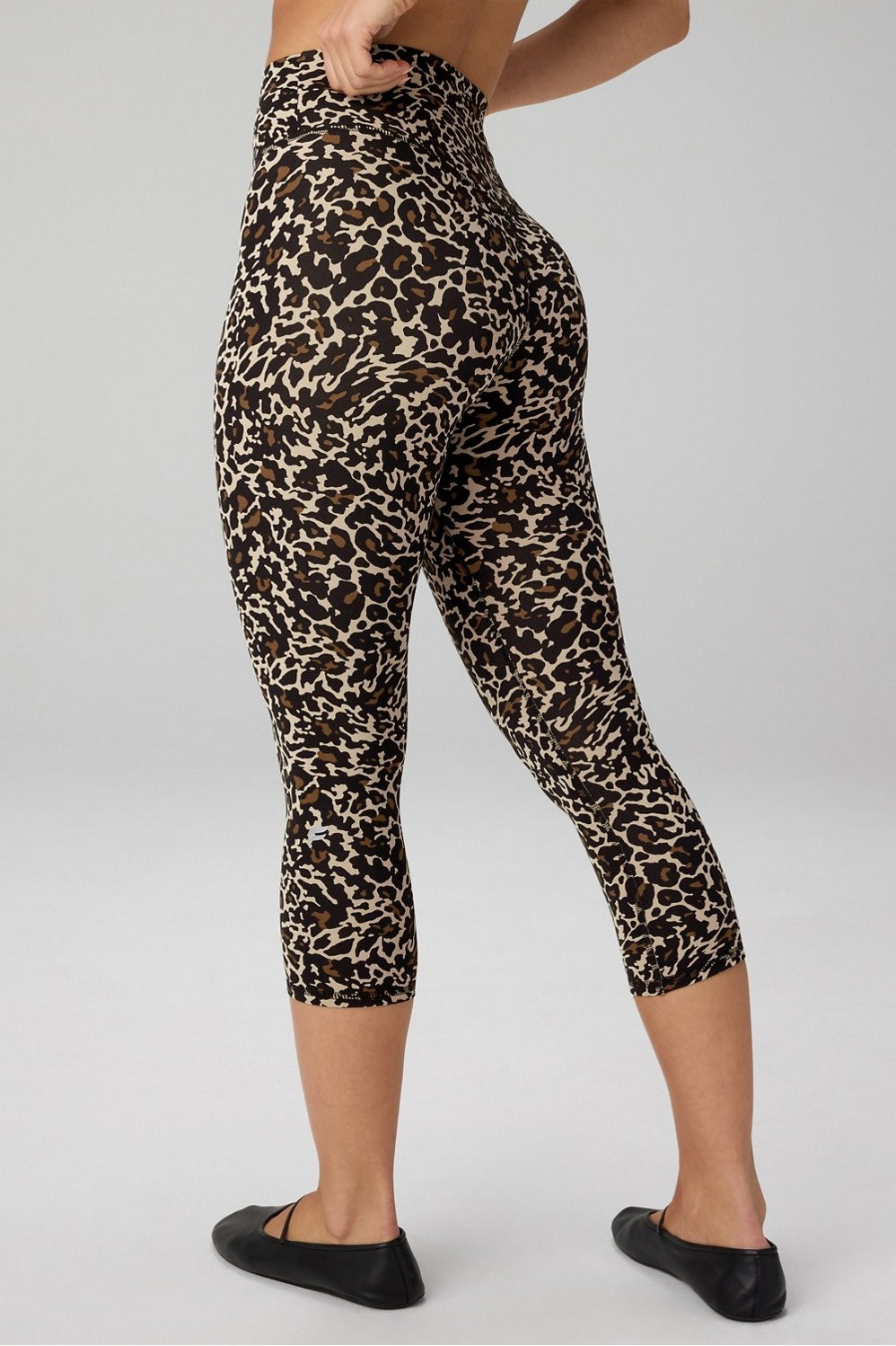 PureLuxe High-Waisted TLC Capri | Fabletics