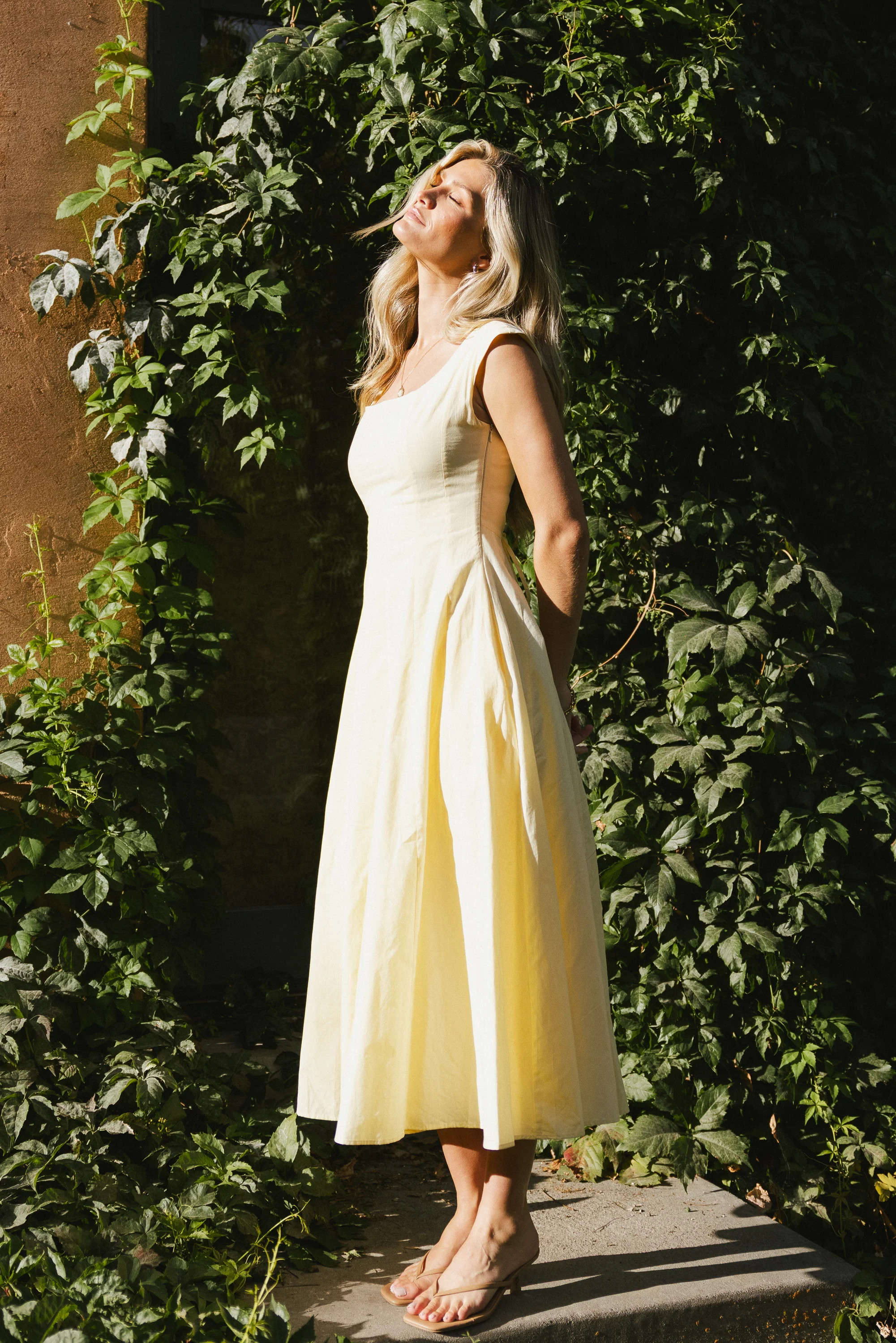 Colin Midi Dress in Butter Yellow | Böhme US