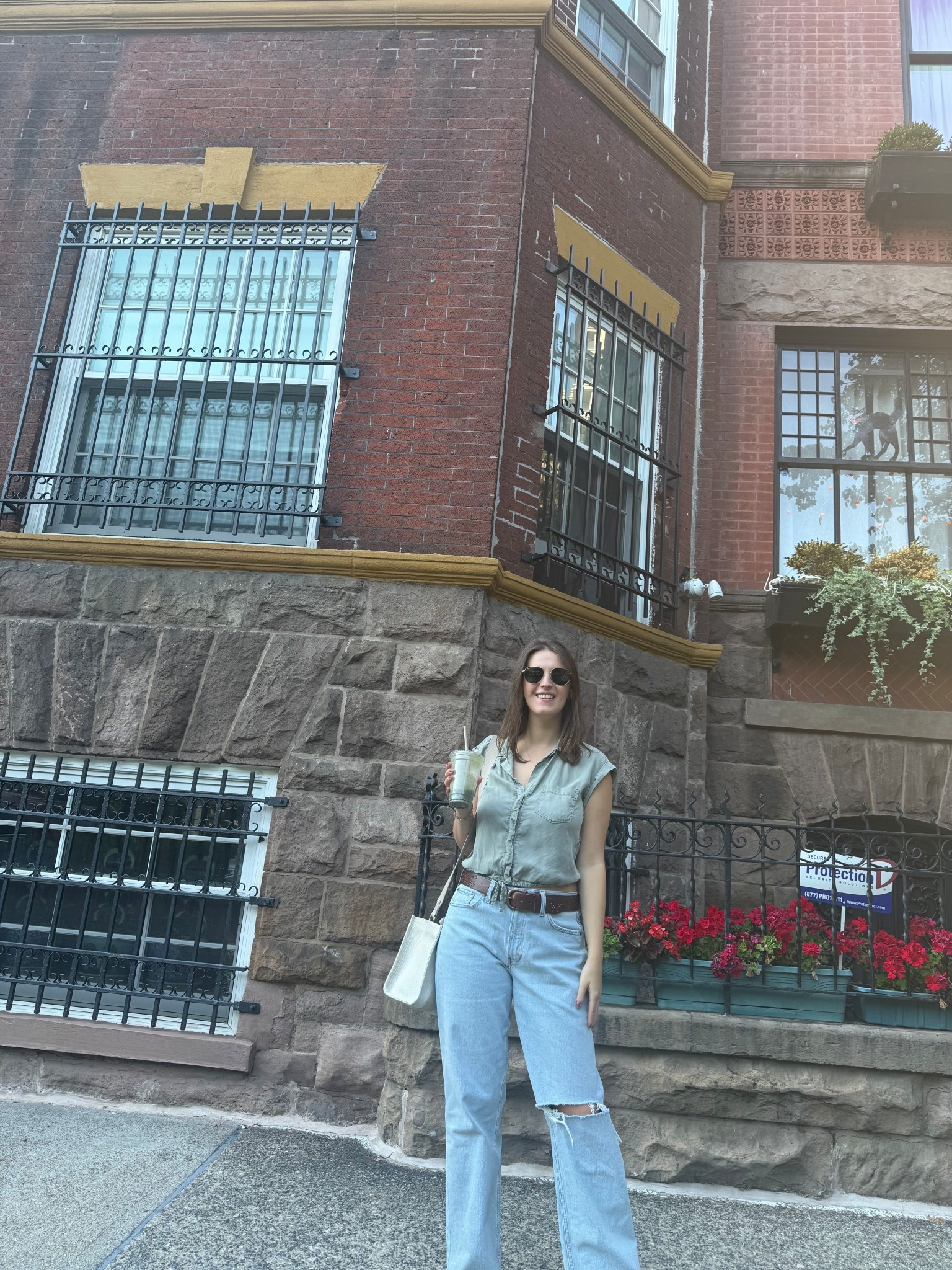 My lululemon bag is marked down from $98 ➡️$84!! 

#Abercrombiedenim & my top is old A&F too so linked lots of similar! #FallOOTD

#LTKSeasonal #LTKStyleTip #LTKSaleAlert