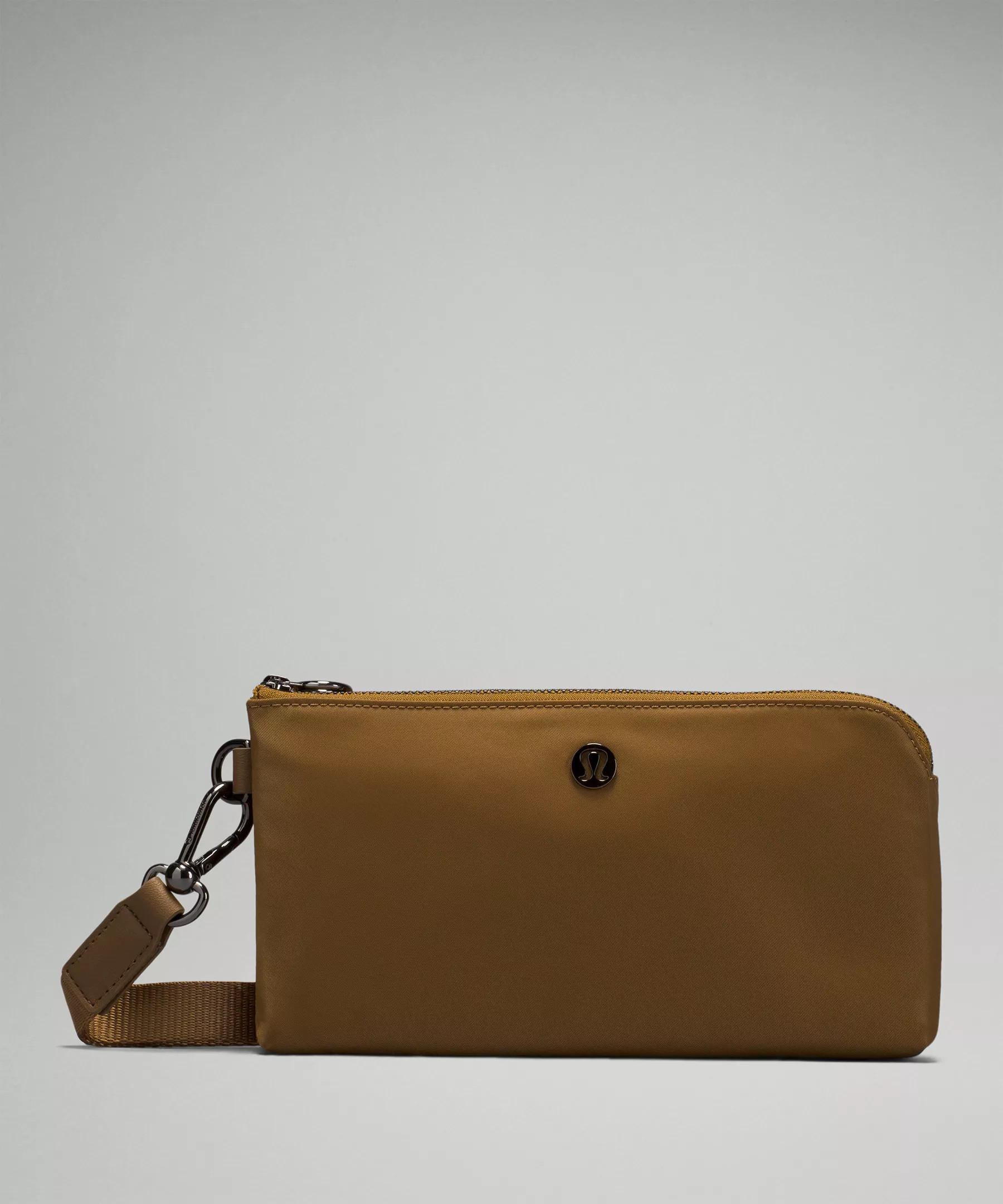 Curved Wristlet | Lululemon (US)