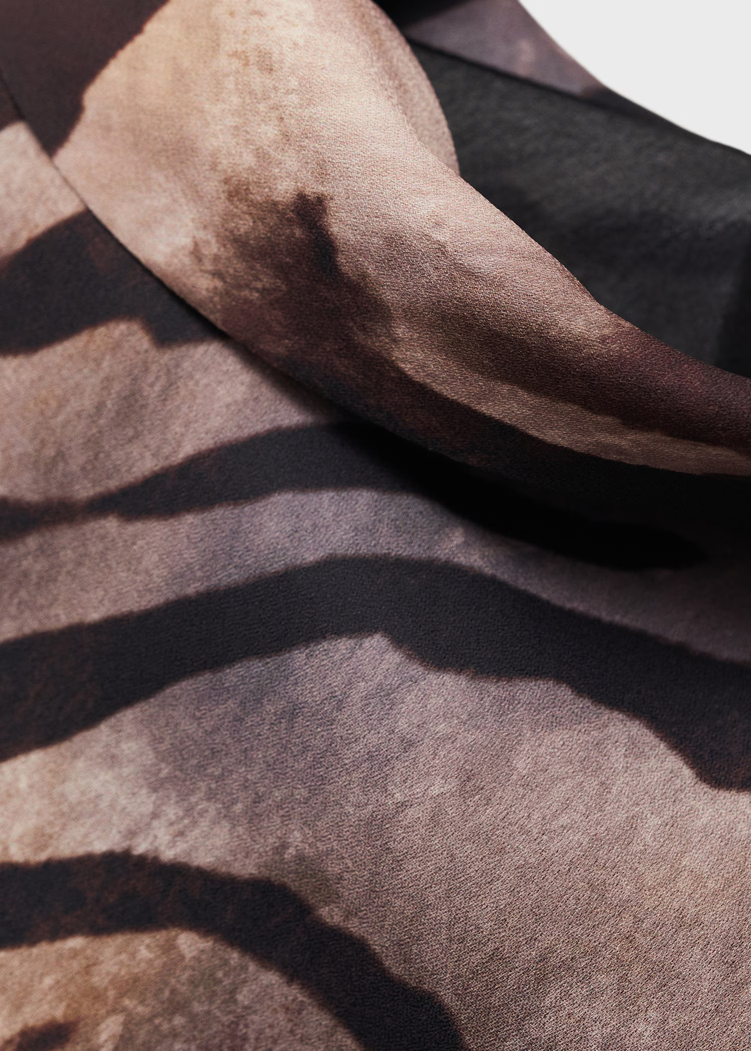 Short satin animal-print dress - Women | MANGO USA | Mango (US/MX/AU)