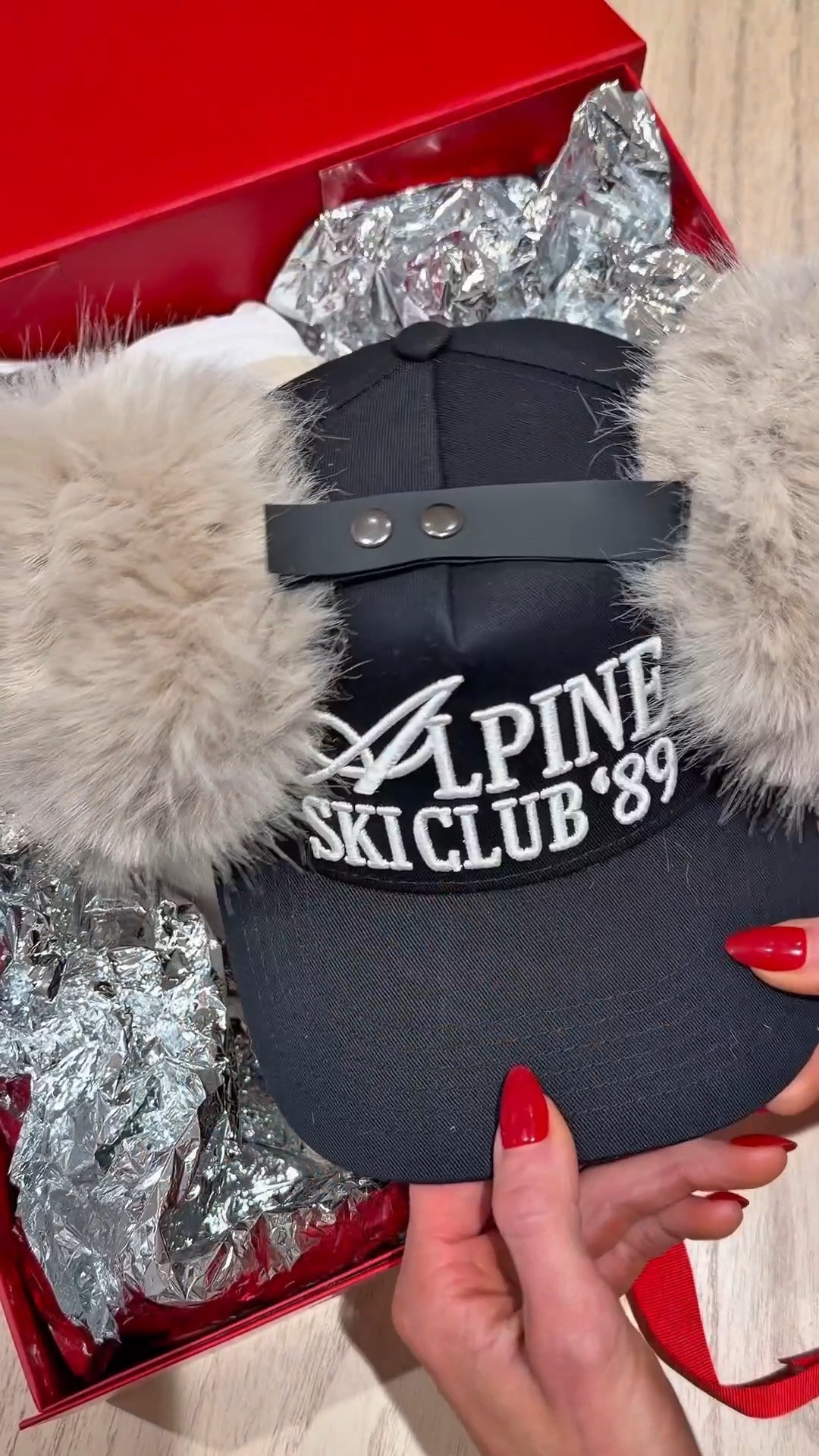 The CUTEST winter hats on Amazon now! And I’m going to pretend the ‘89 was made for me 💁🏼‍♀️😇

#LTKHoliday #LTKSeasonal #LTKdayinmylife