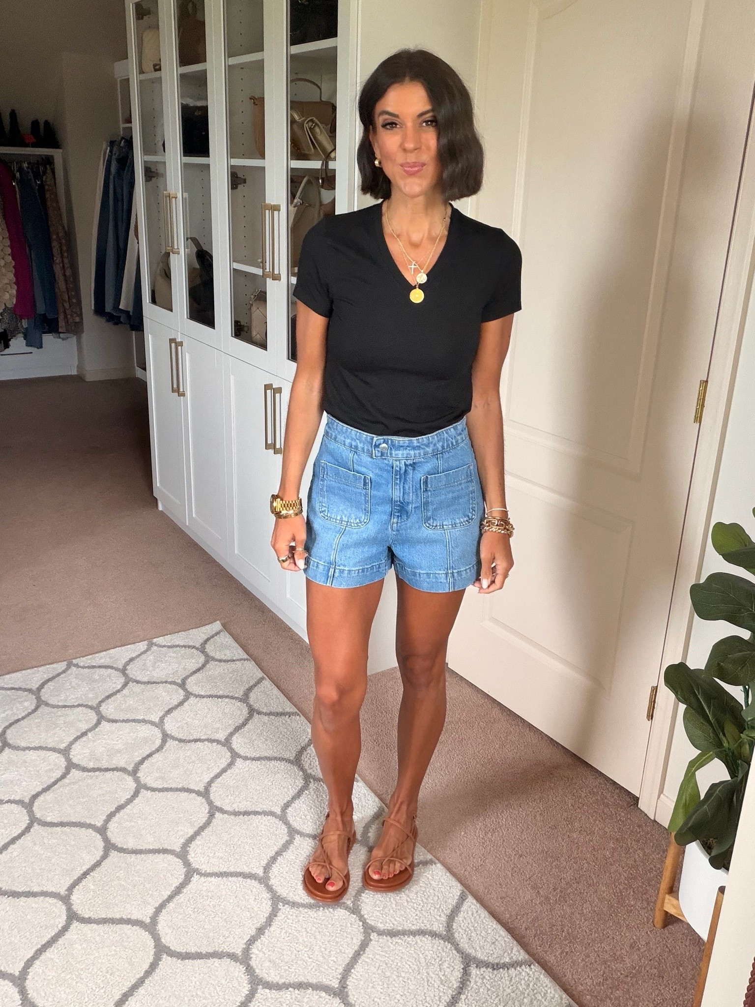 Walmart tee is only $3! Size xs 
Love these Walmart shorts! Sized up one to a zero

#LTKSaleAlert #LTKmomlife #LTKootd