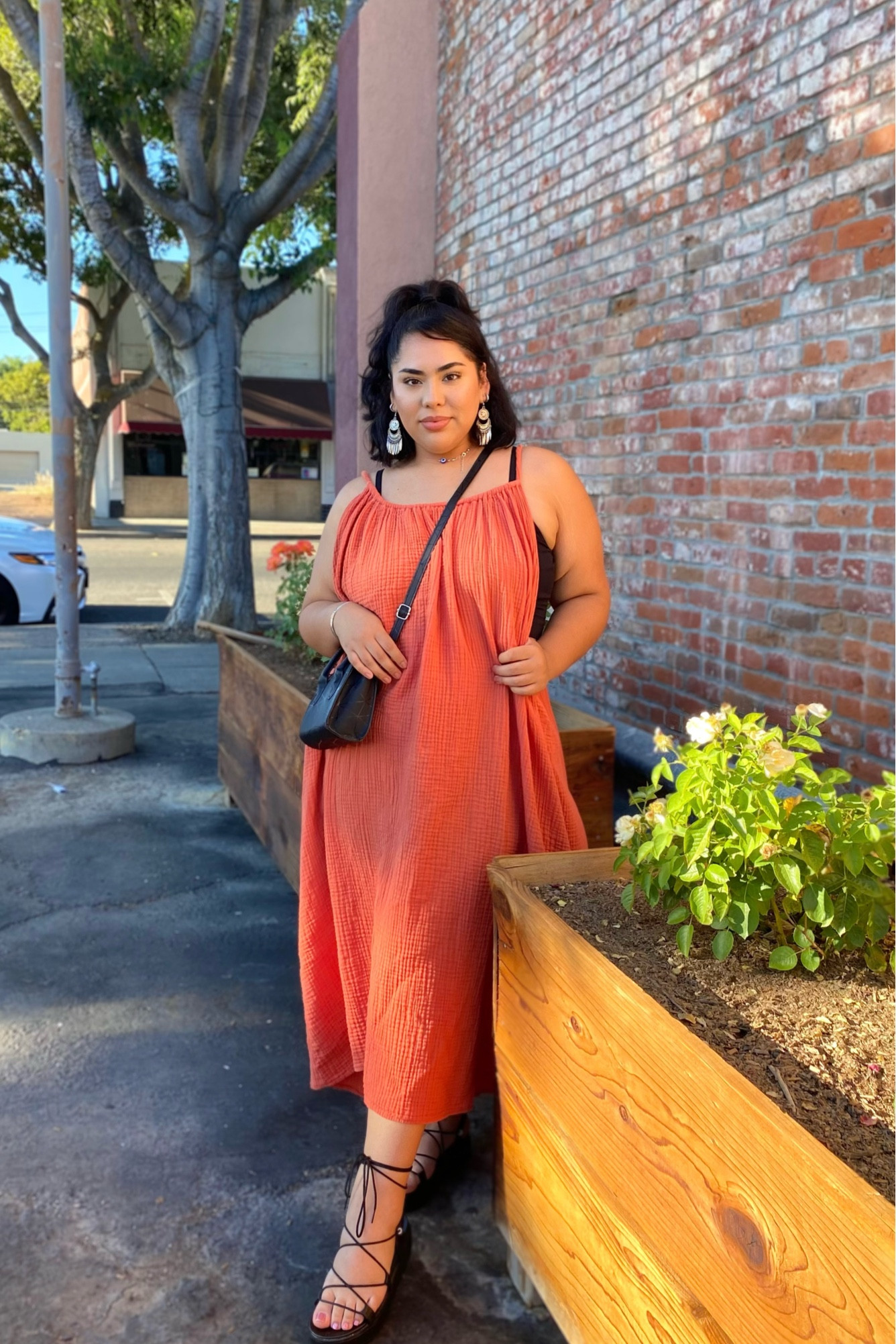 Strappy Black platform sandals 