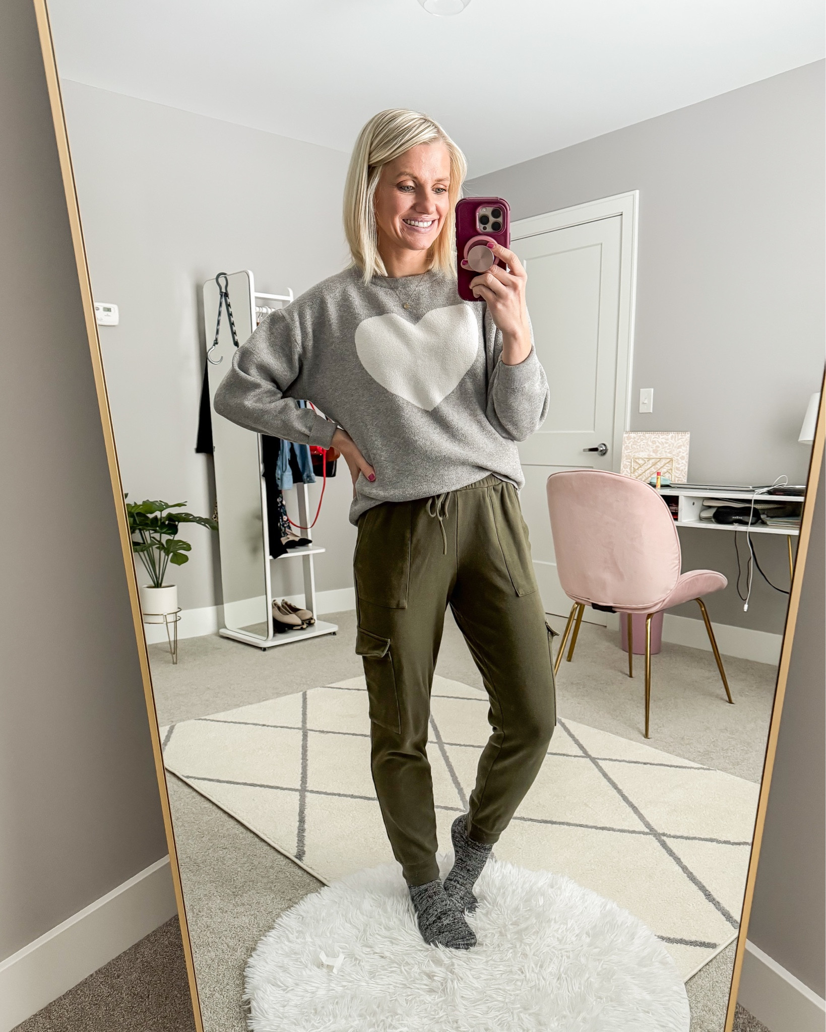 What I wore this week! 
Sweatshirt- old, linked similar heart sweaters 
Joggers- xsmallL

#LTKStyleTip #LTKPetite #LTKSeasonal