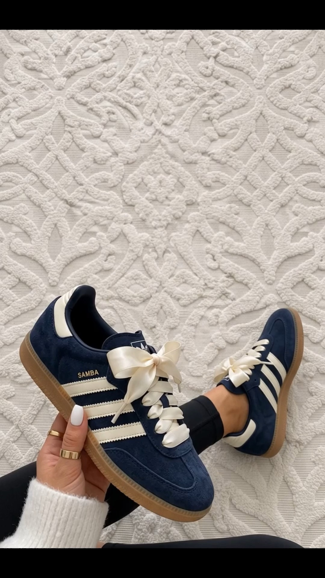 Samba og sneakers run true to size