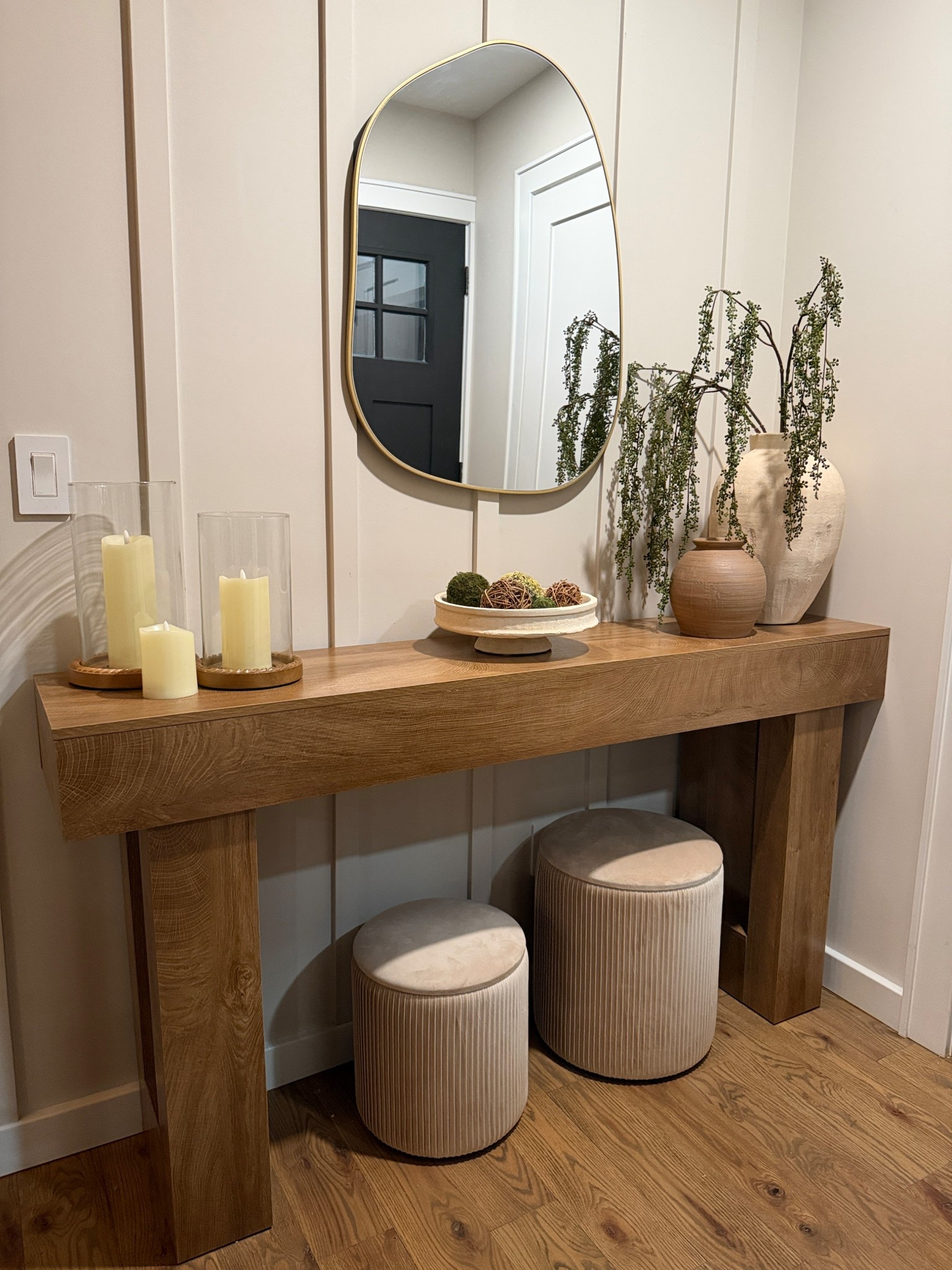 Still loving this entryway vibe…not ready to switch it just yet. 

#LTKHome #LTKSaleAlert #LTKSpringSale