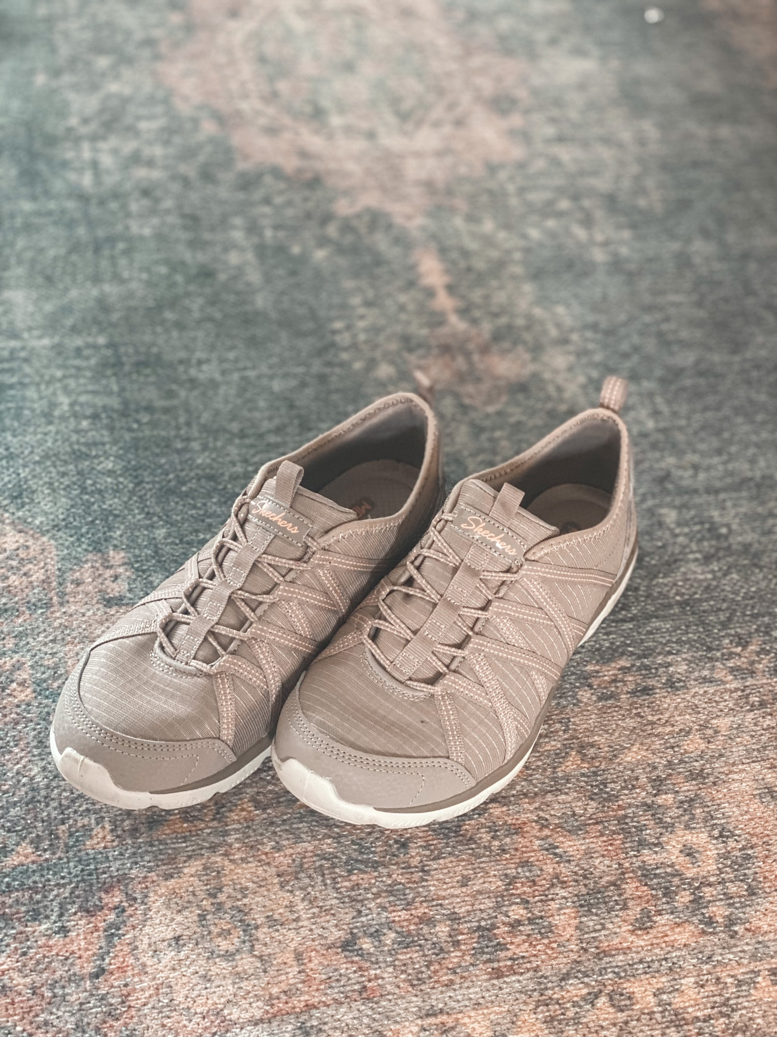 Finally replaced my decade old runners and I have to say I am smitten. They’re so comfortable and don’t look like old lady mom shoes. Bonus  

#LTKshoecrush #LTKstyletip