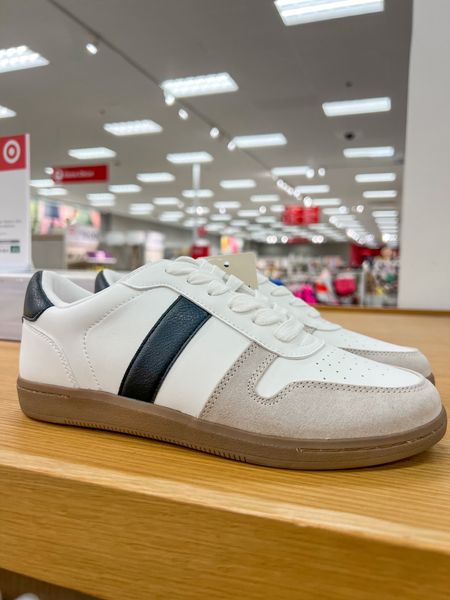 Love these sneakers from Target! They’re memory foam too! 

women’s sneakers, sneakers 2024, spring outfits, summer outfits, sneaker outfits, sneakers for women, sneakers with jeans

#LTKShoeCrush #LTKFindsUnder50 #LTKOver40