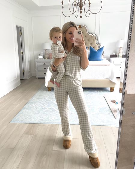 Mommy and me matching pjs 🫶🏼
Im wearing medium/TTS
they are SOO SOFT!! hands down wish i had these for the fresh postpartum days
Spring pajamas
Spring pj set
Matching set
Mom and son matching


#LTKbaby #LTKfindsunder50 #LTKfindsunder100