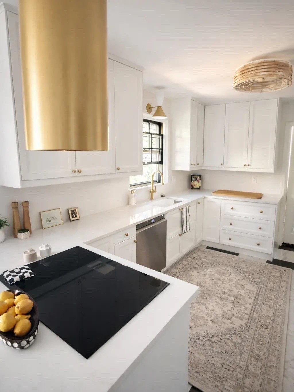 Kitchen winks of gold 😉 The little touches matter too 🖤

#LTKHome #LTKmomlife #LTKdayinmylife