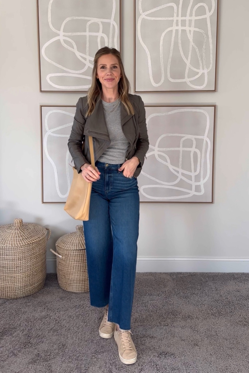 I’ve loved trying out new styles of jeans lately! These were easier to style than I expected and I like the wider leg 

#LTKstyletip #LTKitbag