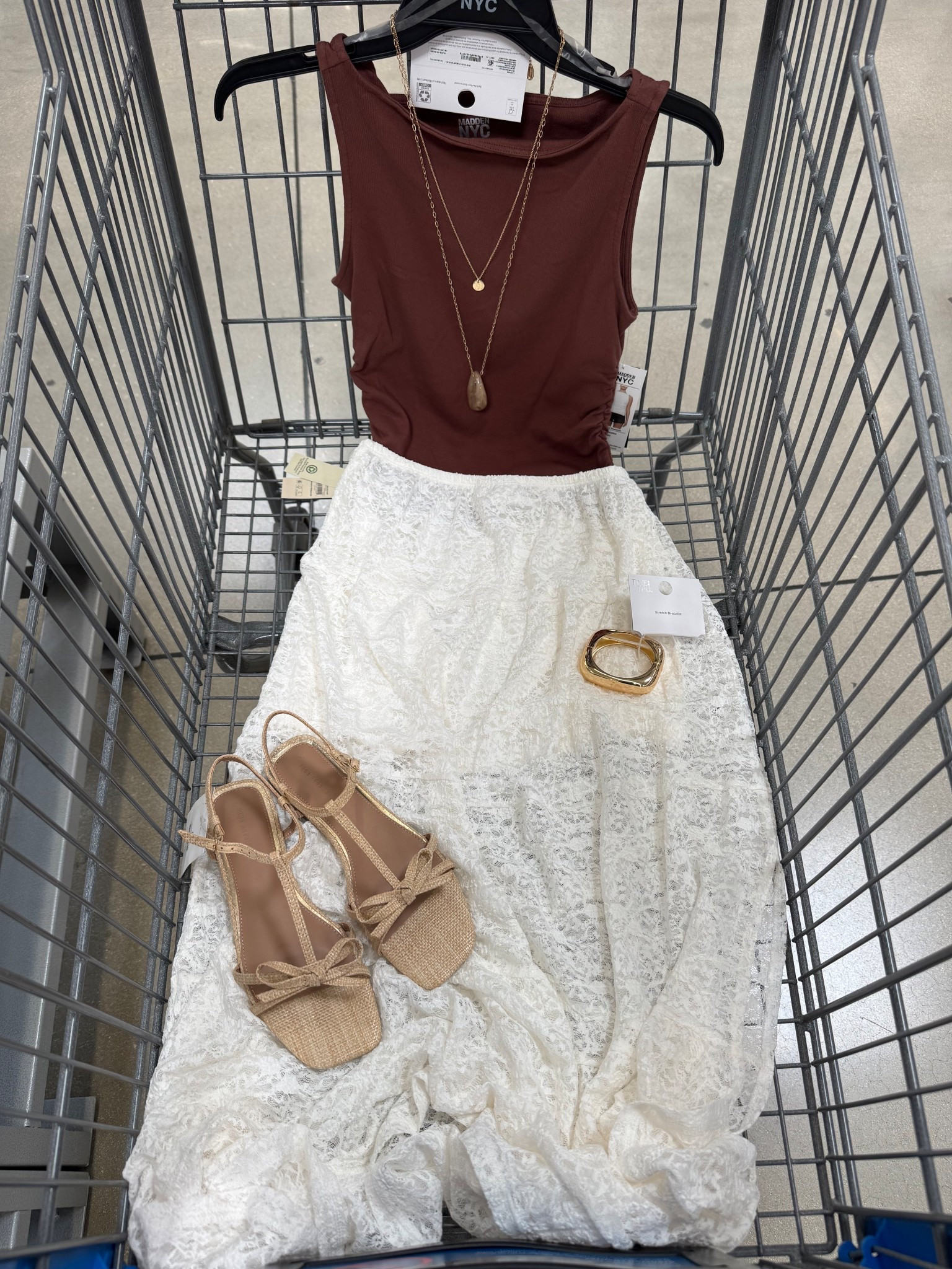 Walmart outfit idea 😍

Walmart style, Walmart finds, Walmart fashion 

#LTKmomlife #LTKgrwm #LTKootd