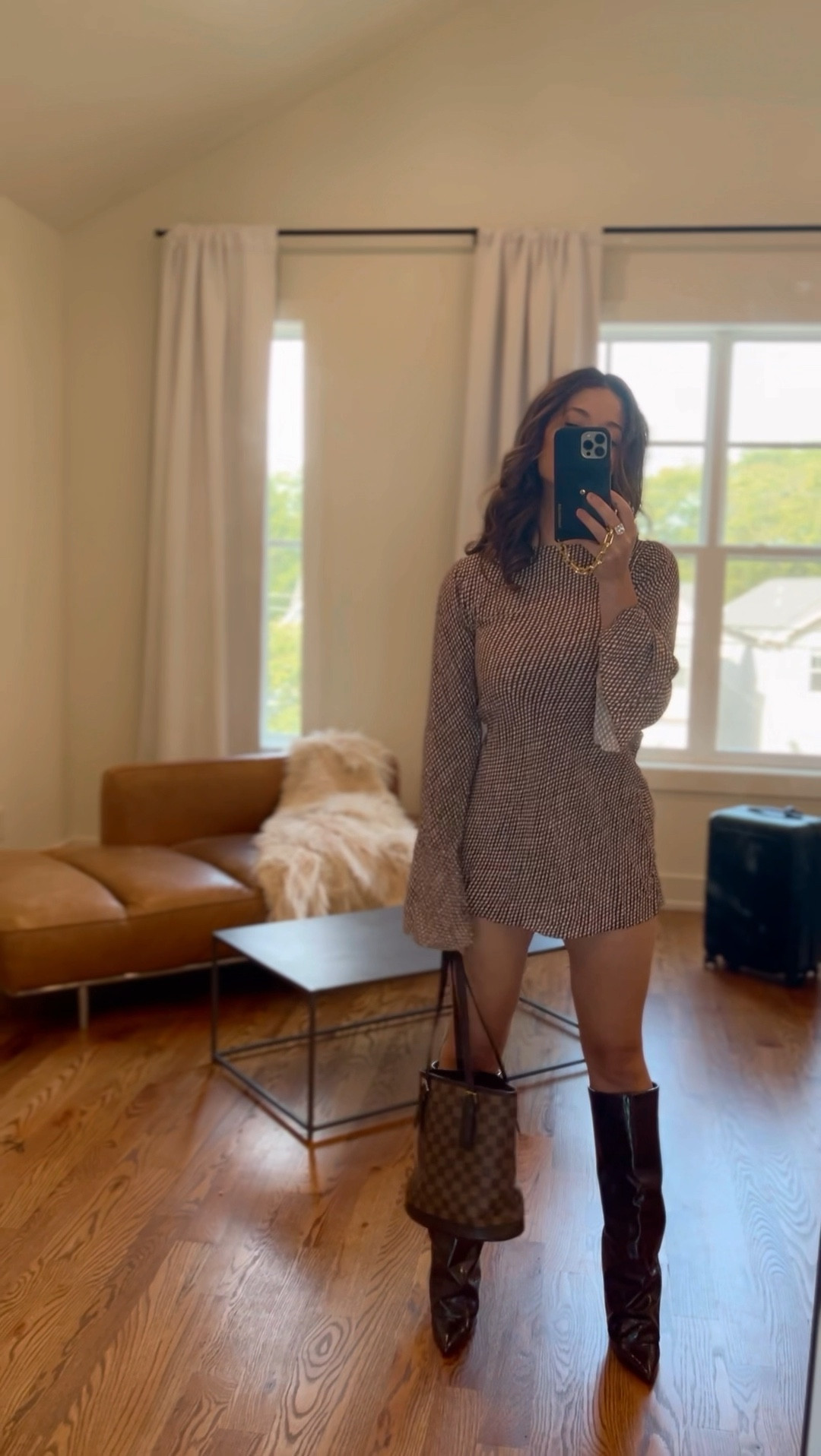 Fall date night 🤎 

#LTKfindsunder100 #LTKSeasonal