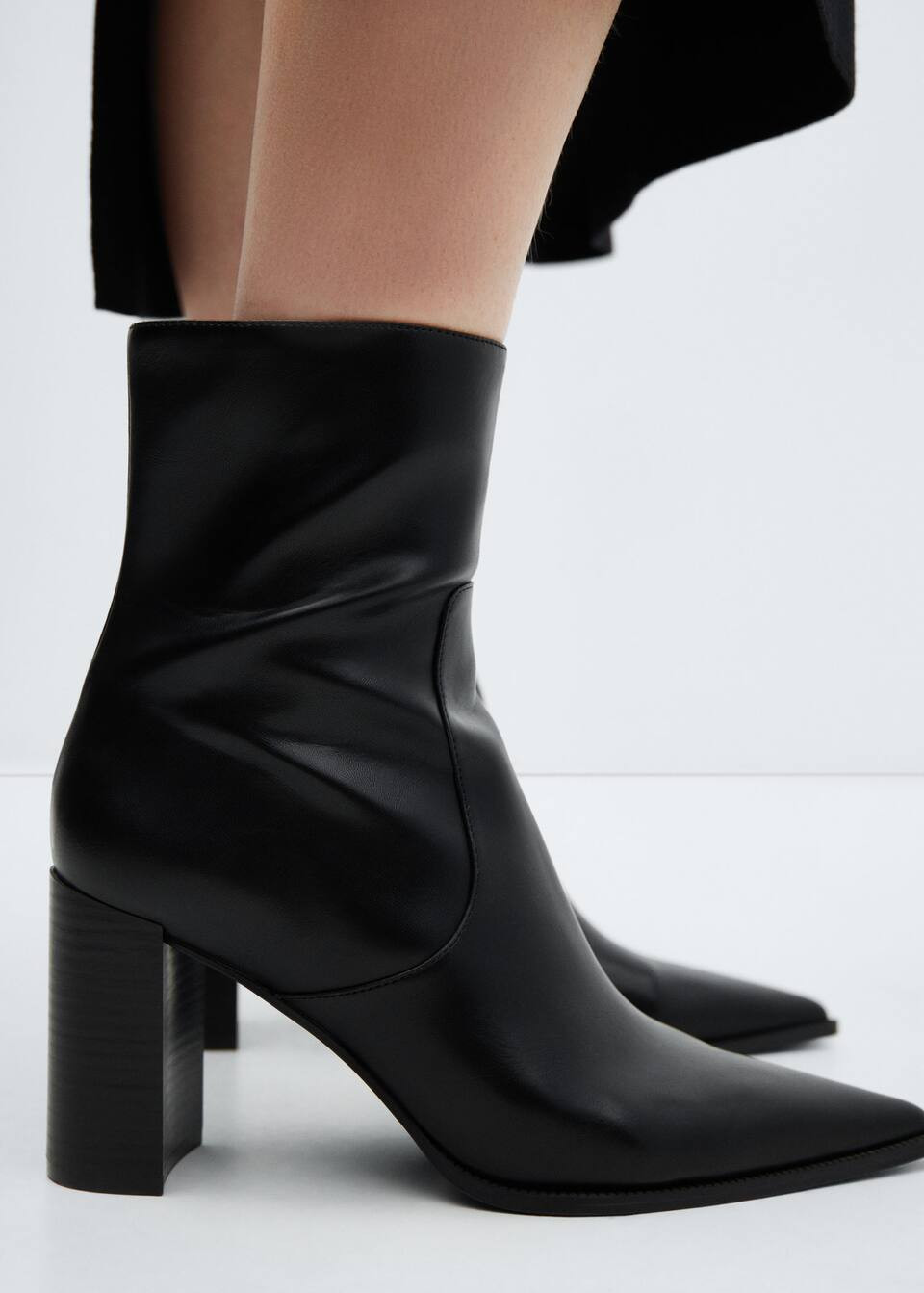 Search: boots women black (46) | Mango USA | MANGO (US)