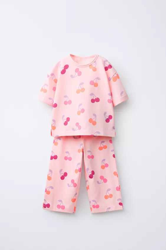 PRINTED T-SHIRT AND JOGGING PANTS SET | Zara US