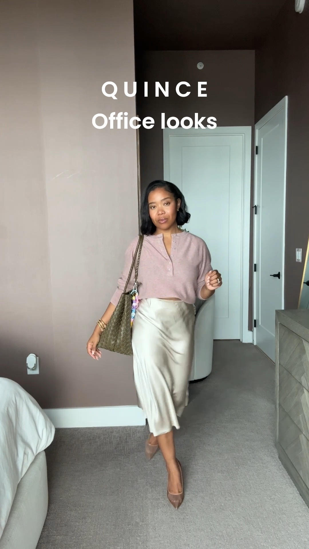 @onequince has the best work basics to build your corporate wardrobe! This cashmere sweater paired with a silk skirt delivers a chic look that’s easy to pack and repeat!

#LTKootd
