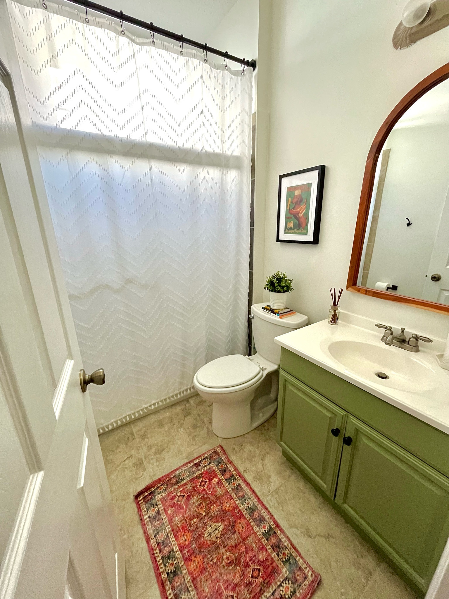 Still need to replace the light fixture but the guest is coming along nicely (: 

#neutral #neutraldecor #neutralhome #firsthouse #firsthome #home #house #charlottenc #charlottehouse #amazon #amazonhome #amazonessentials #target #targethome #amazondecor #targetdecor #love #firsttimehomebuyers #DIY #fixerupper #DIYfixerupper 

#LTKunder50 #LTKhome #LTKFind