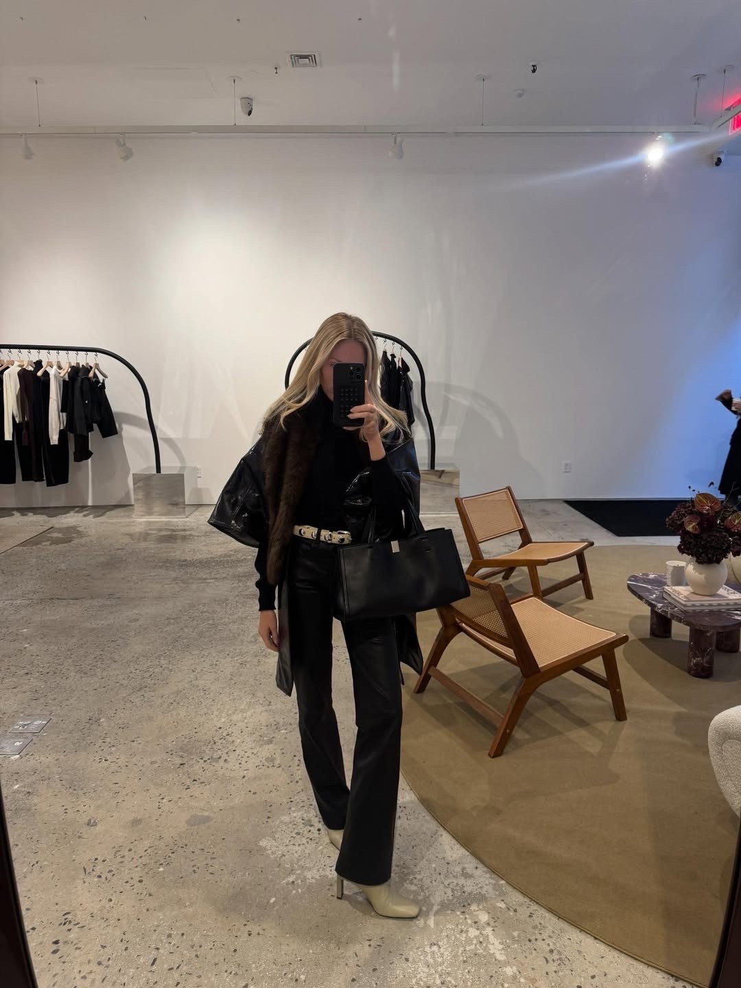 Black leather for winter >>

#LTKootd #LTKSeasonal