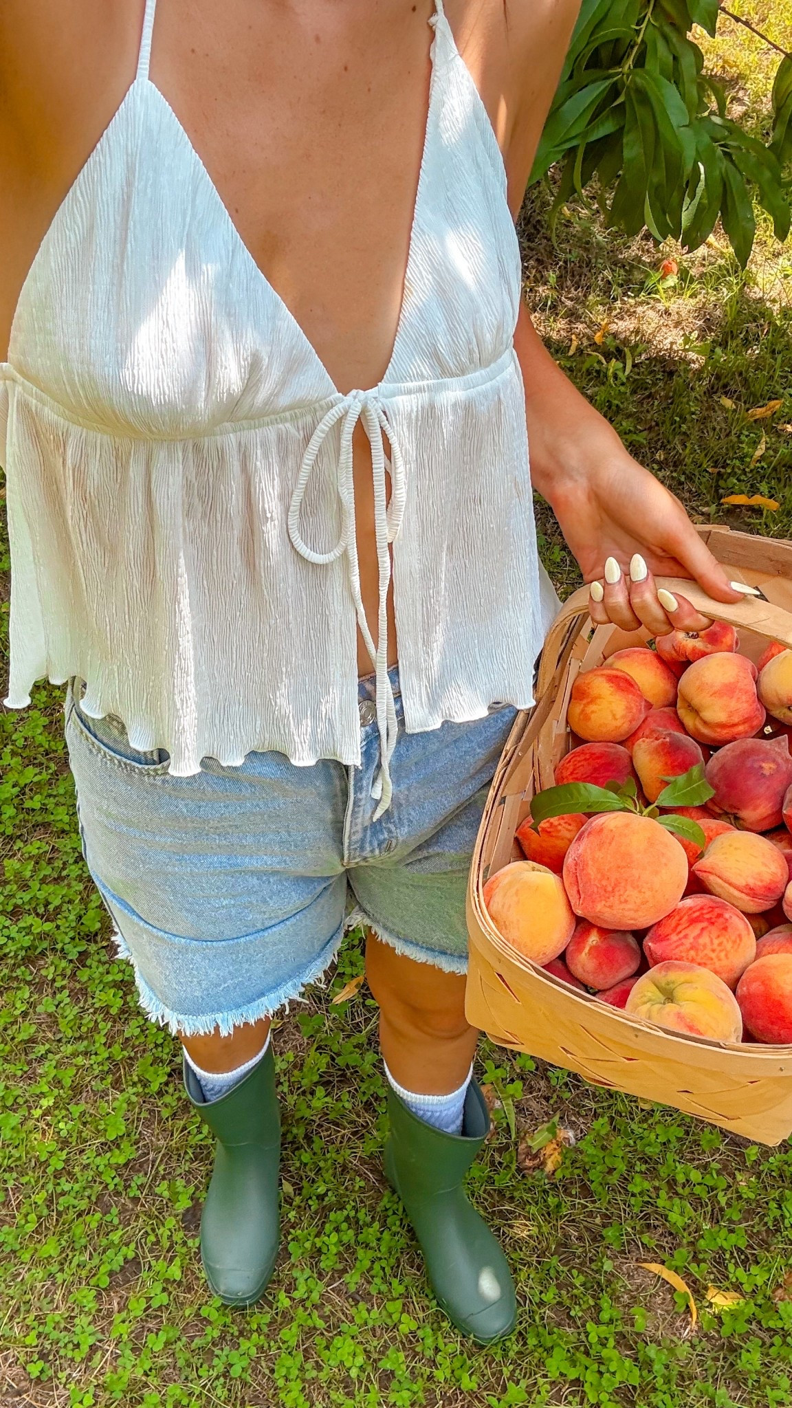 Peach picking outfit!! 🧺🍑

#LTKStyleTip #LTKSeasonal #LTKSummerEdit