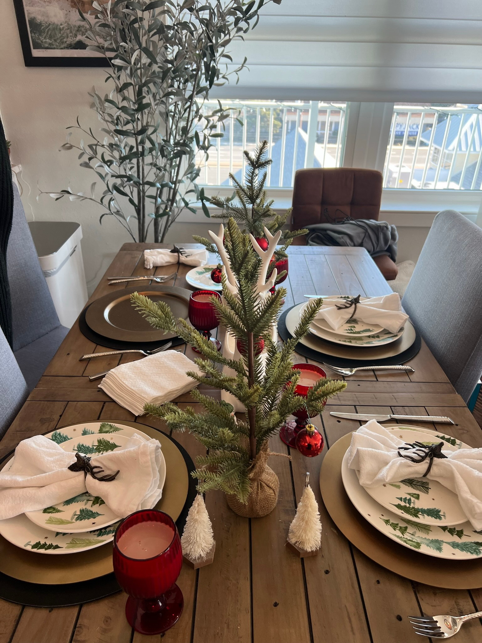 christmas tablescape and holiday hosting table finds. linking the cutest holiday platters and plates for holiday hosting! 

 #LTKHoliday #LTKSeasonal