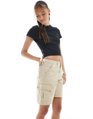 Levi's baggy cargo shorts in beige | ASOS (Global)