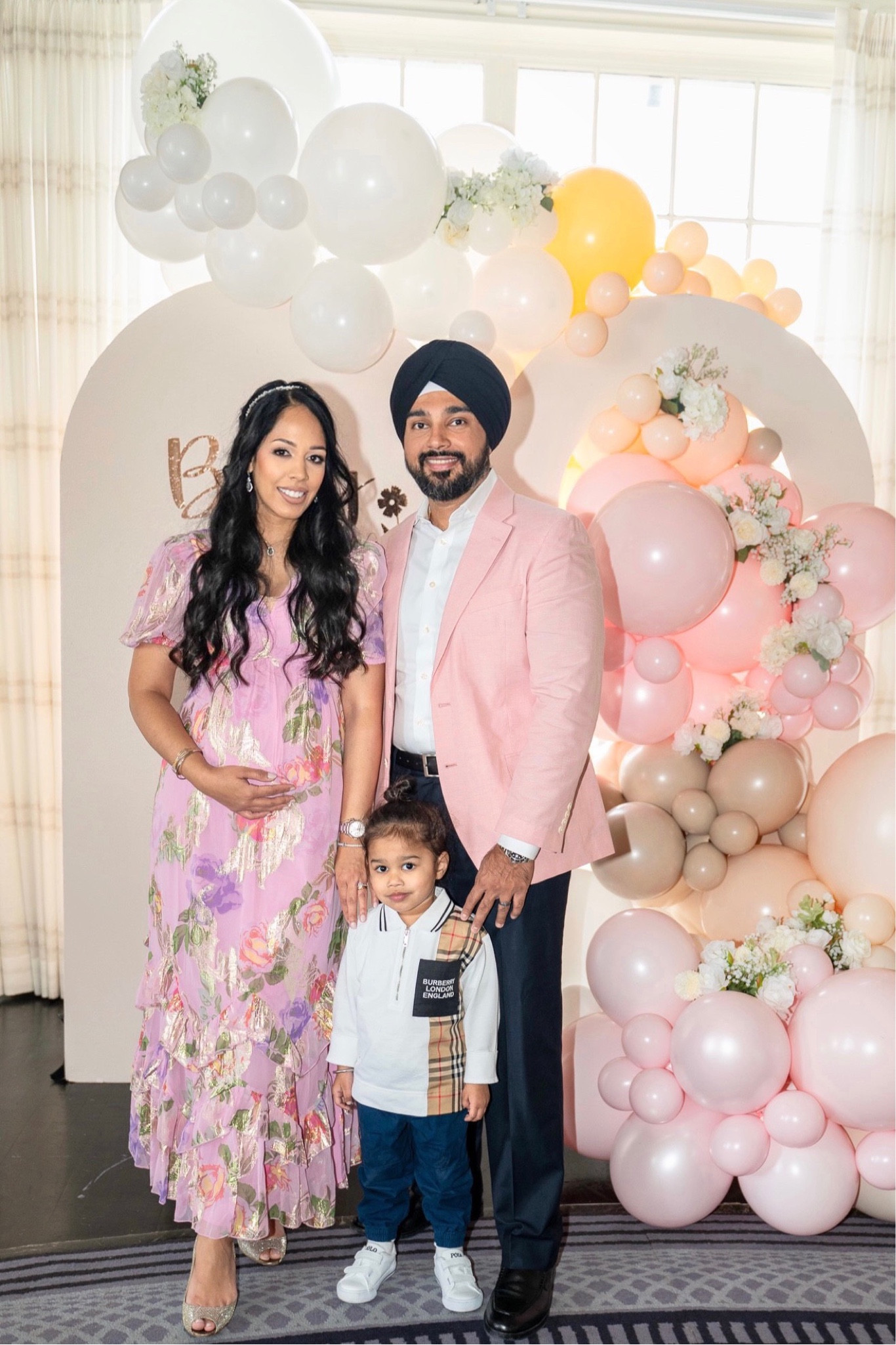 Baby in Bloom 🩷 #babyshower #babysprinkle #stylethebump #babyshowerinspo #styleinspo #babygirl

asos maternity, maternity style, style the bump, baby shower inspo, baby shower, baby sprinkle, baby in bloom, baby shower decor, maternity style, pink dress, family style

#LTKfamily #LTKbump #LTKparties