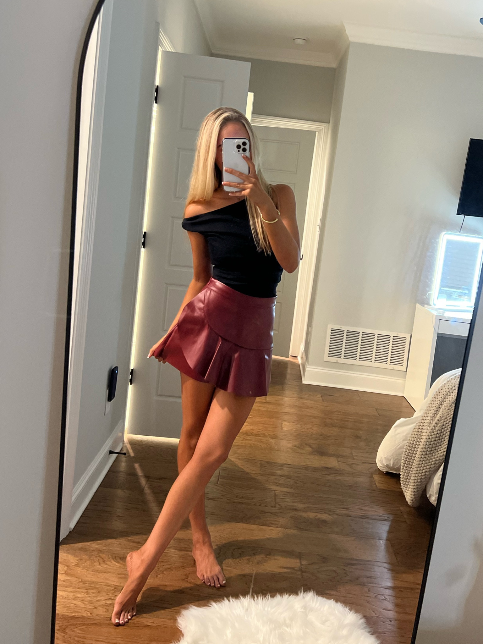 last nights outfit!! 🫶🏻 #falloutfit #fallcokors #skirt #fallootd 

#LTKFallSale #LTKSeasonal #LTKU