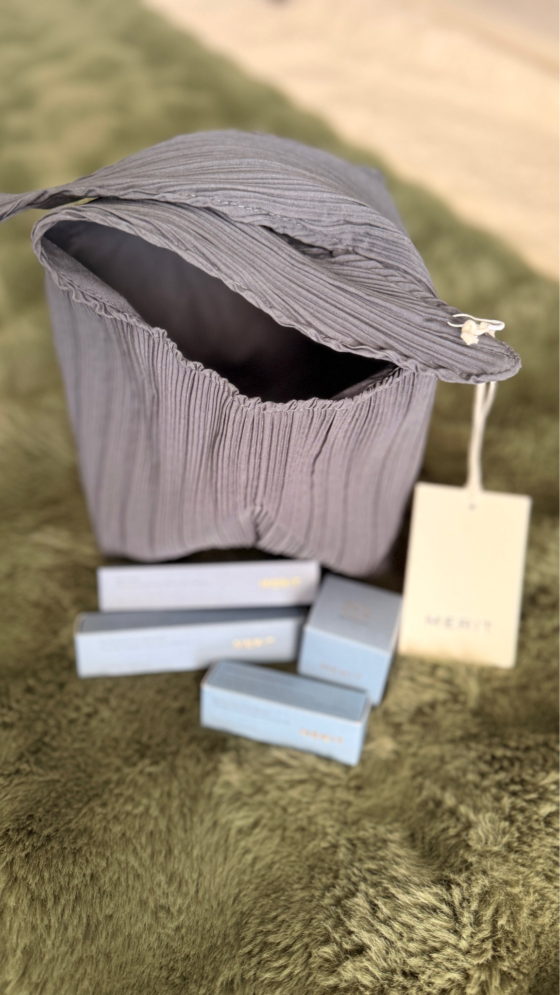 Free signature bag with your first purchase!!

#LTKselfcare #LTKBeauty #LTKOver40