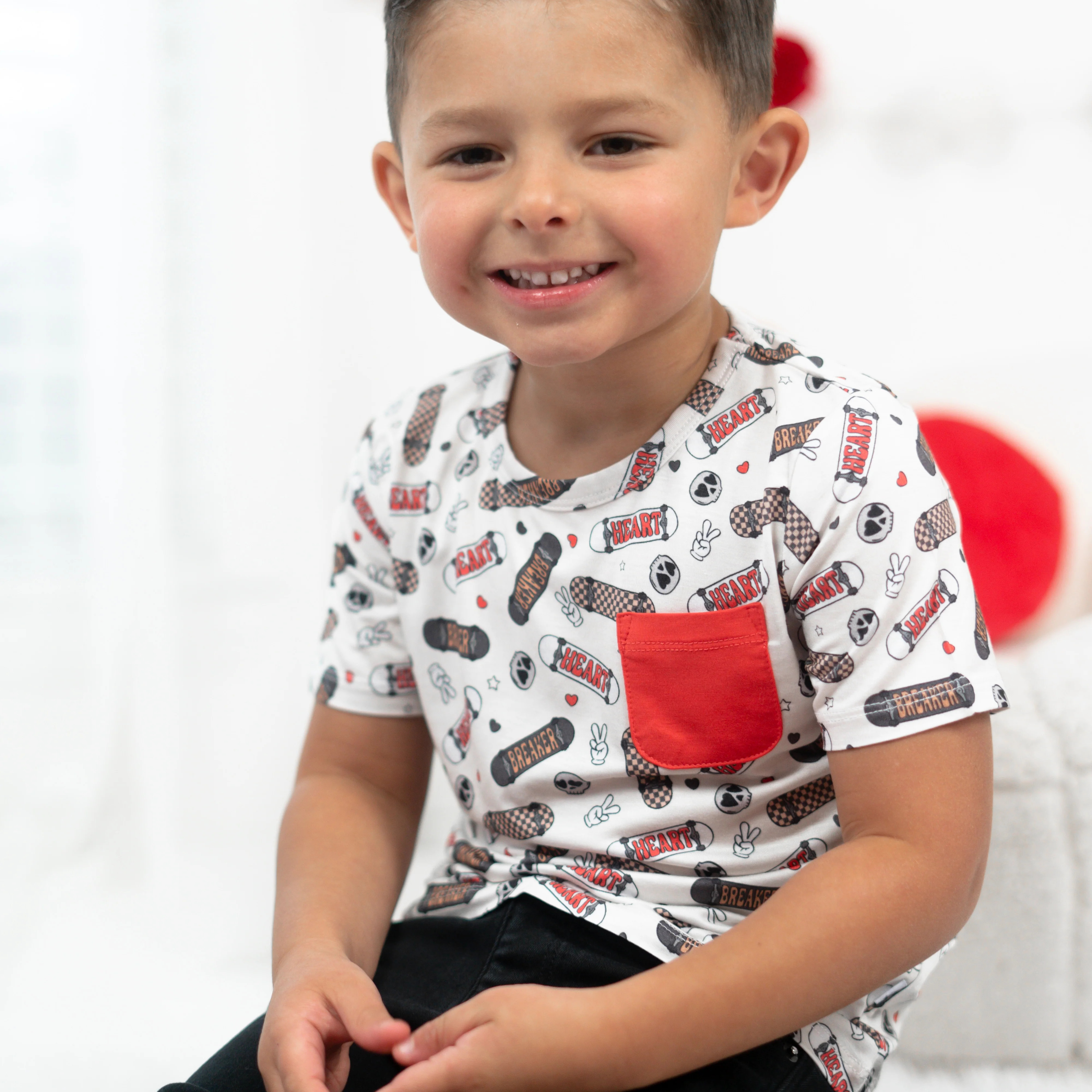 HEARTBREAKER DREAM POCKET TEE | Dream Big Little Co.