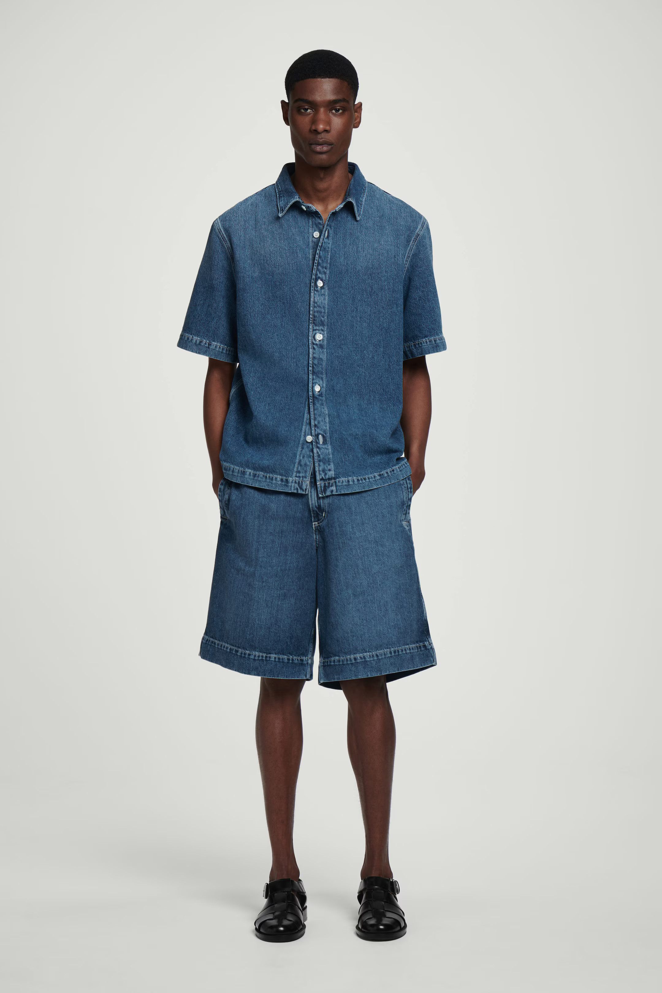 LIGHTWEIGHT SHORT-SLEEVED DENIM SHIRT - BLUE | COS UK