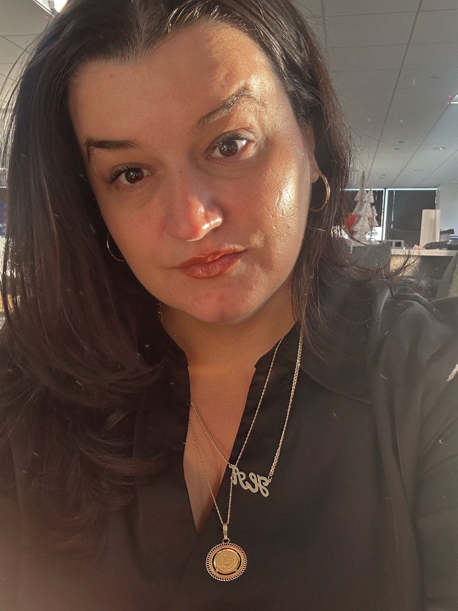 This is what I wear for my everyday make up as a corporate mom of two. If I’m wearing all black I will accessories with gold or white gold jewelry 
#everydaymakeup #goldnecklace 

#LTKFindsUnder100 #LTKGiftGuide #LTKStyleTip