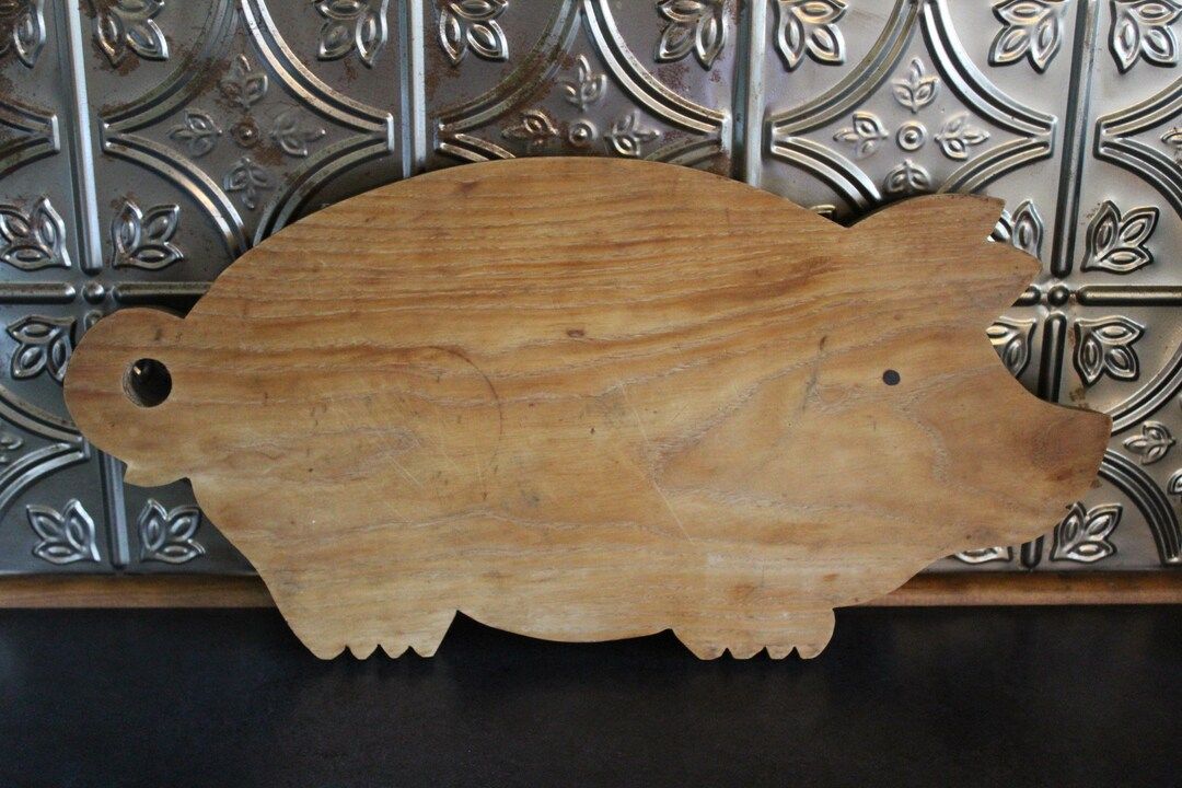 Vintage Large Pig Cutting Board, Solid Wood Cutting Board with Hanger on Back, Wooden Cutting Boa... | Etsy (US)