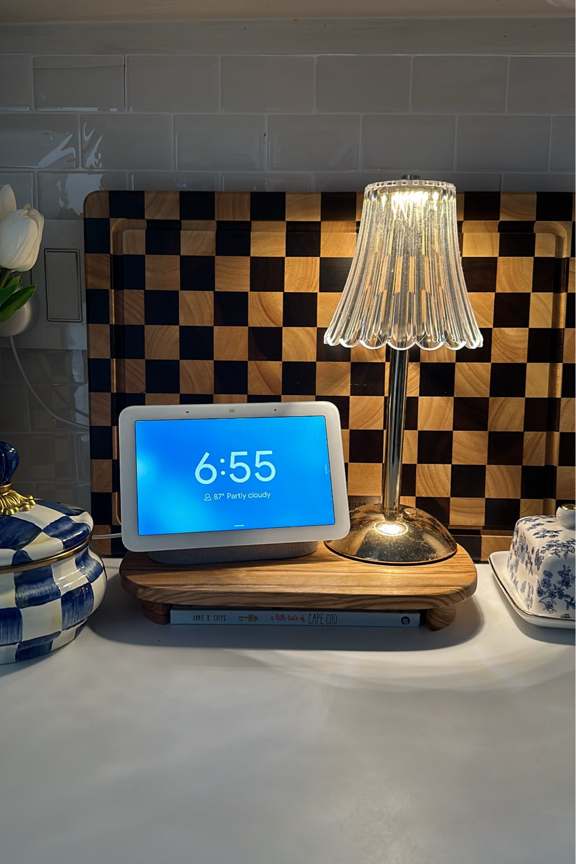my google nest hub styled in my kitchen💙

#LTKHome